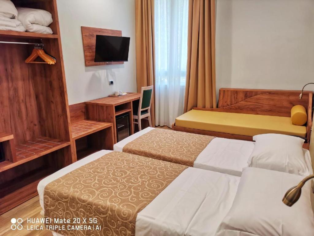 Hotel Station 3*