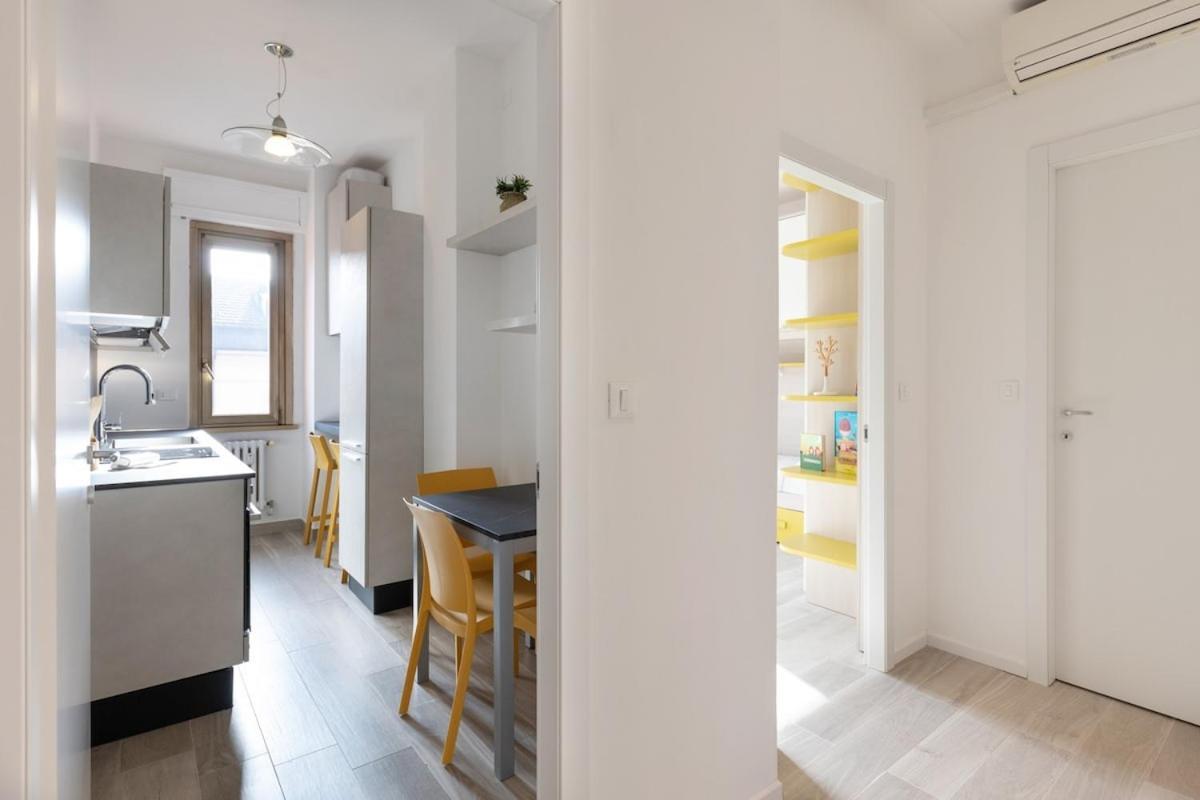 Modern 2 Bedrooms Tortona Via Savona - Mirable Pm Milan