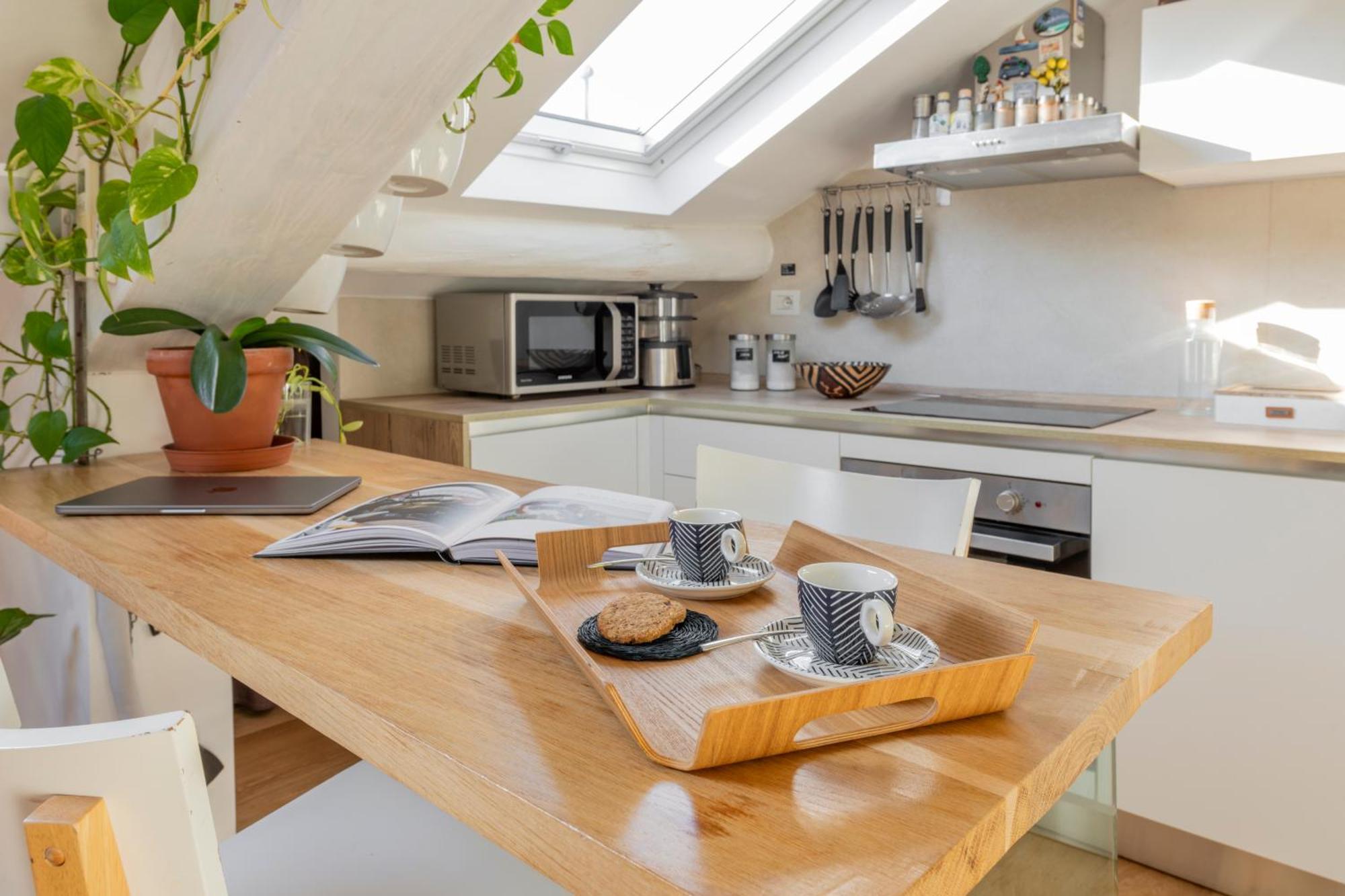 Appartamento Bright Penthouse Attic In The Heart Of Milano