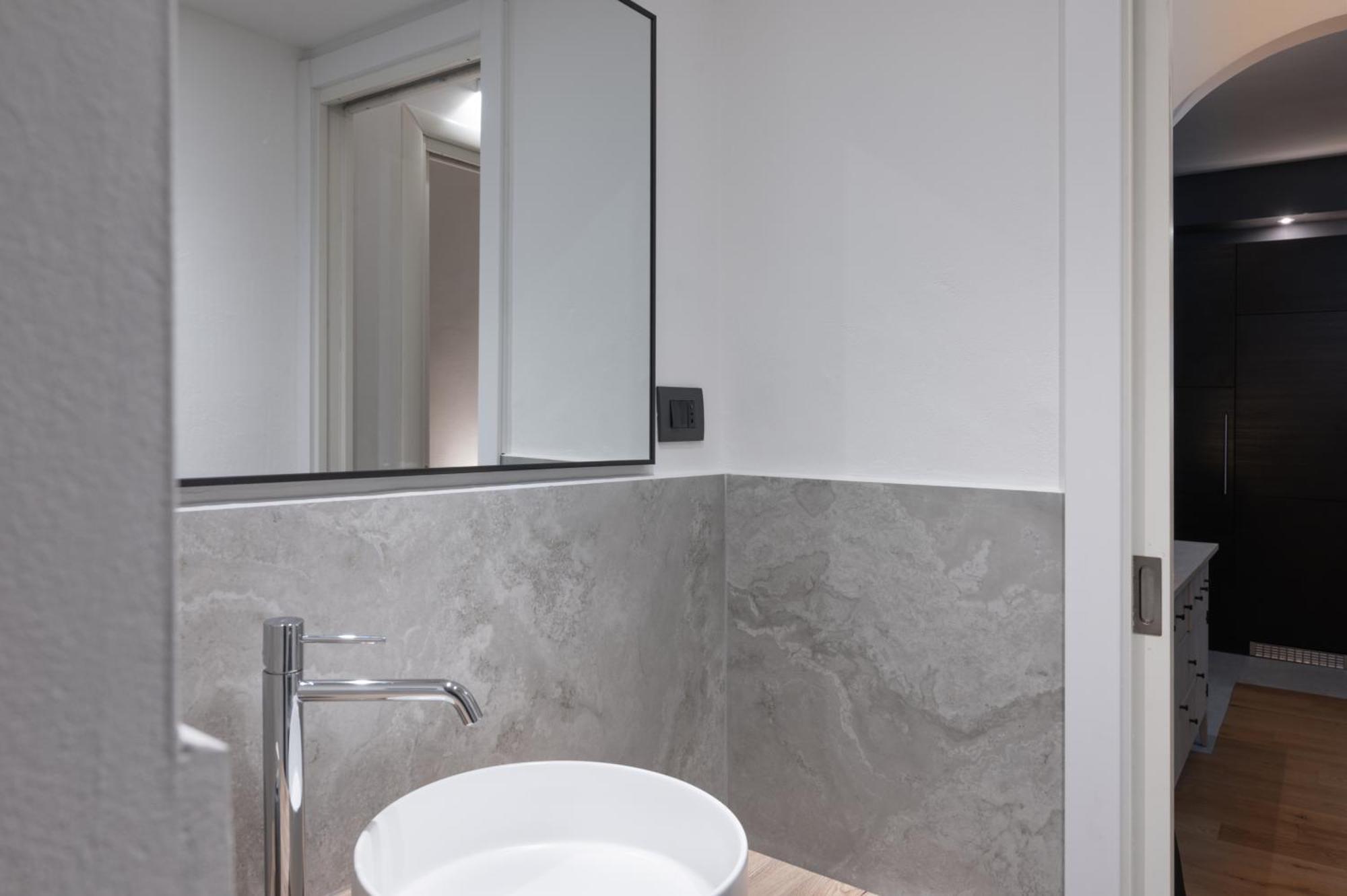 Maison Saint Michel Monte Nero Milano