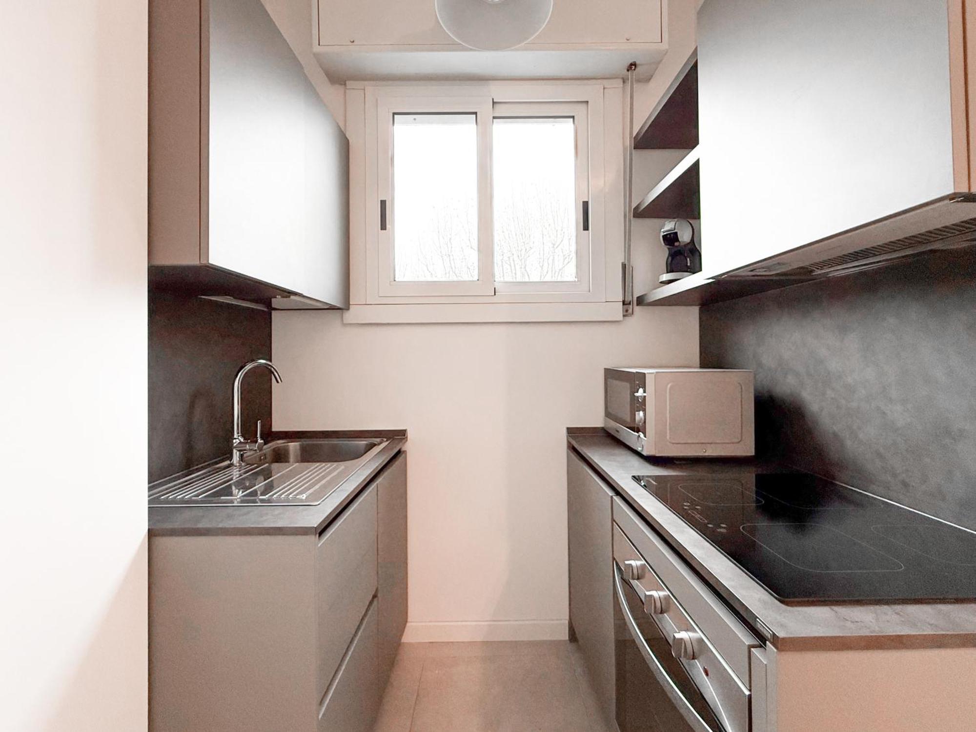 Free Park, 100m From San Siro, Derby Two-room Milano