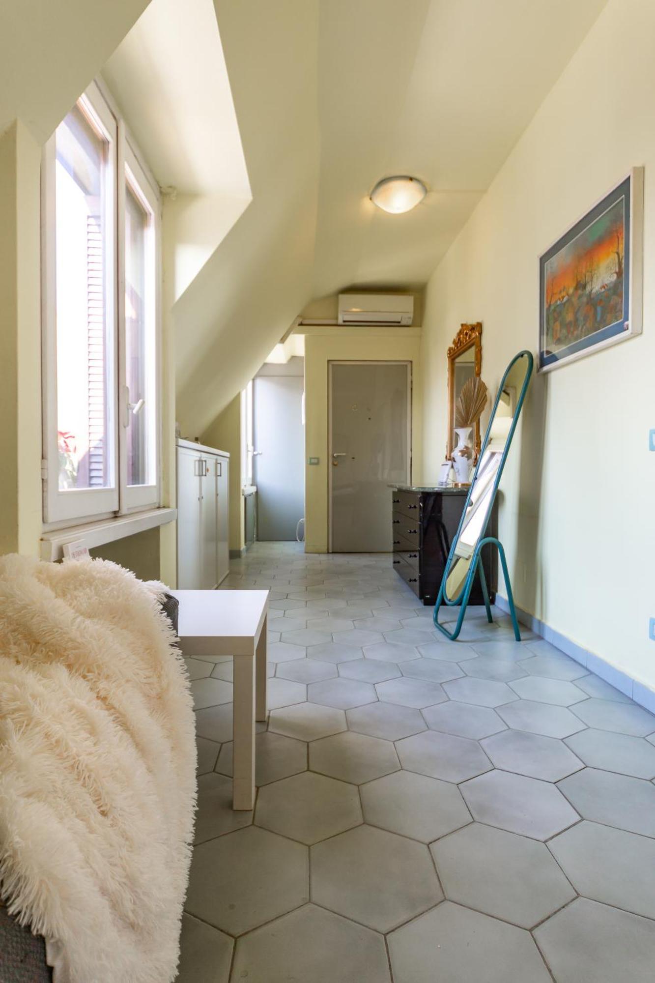 Apartment Repubblica-stazione Big House Skyline View 4 Pax Check In H24 *