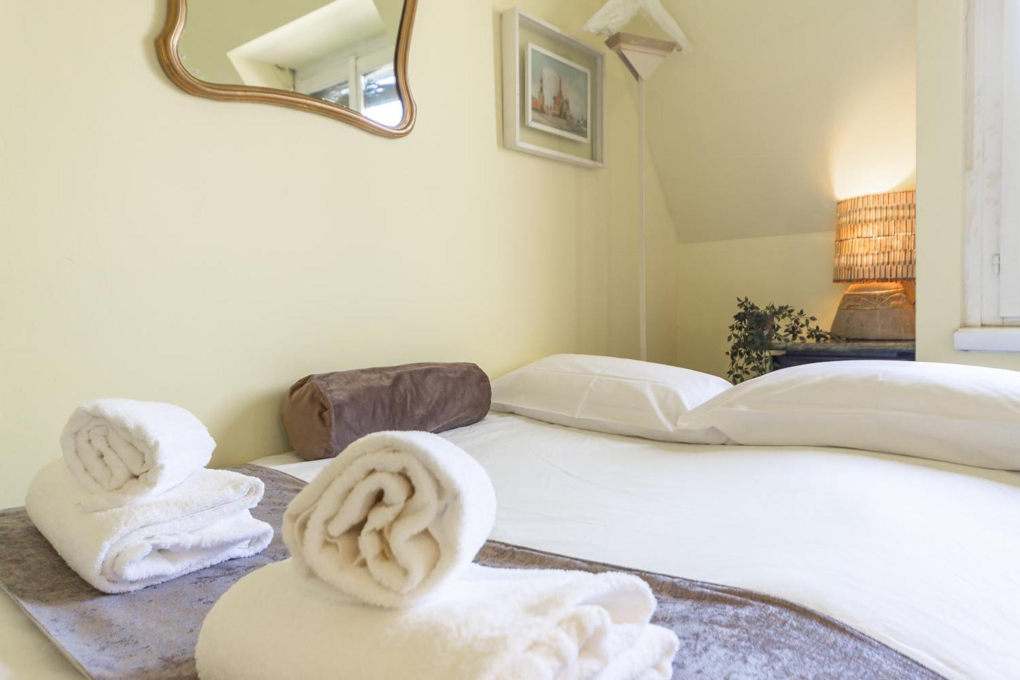 Appartamento Repubblica-stazione Big House Skyline View 4 Pax Check In H24 *