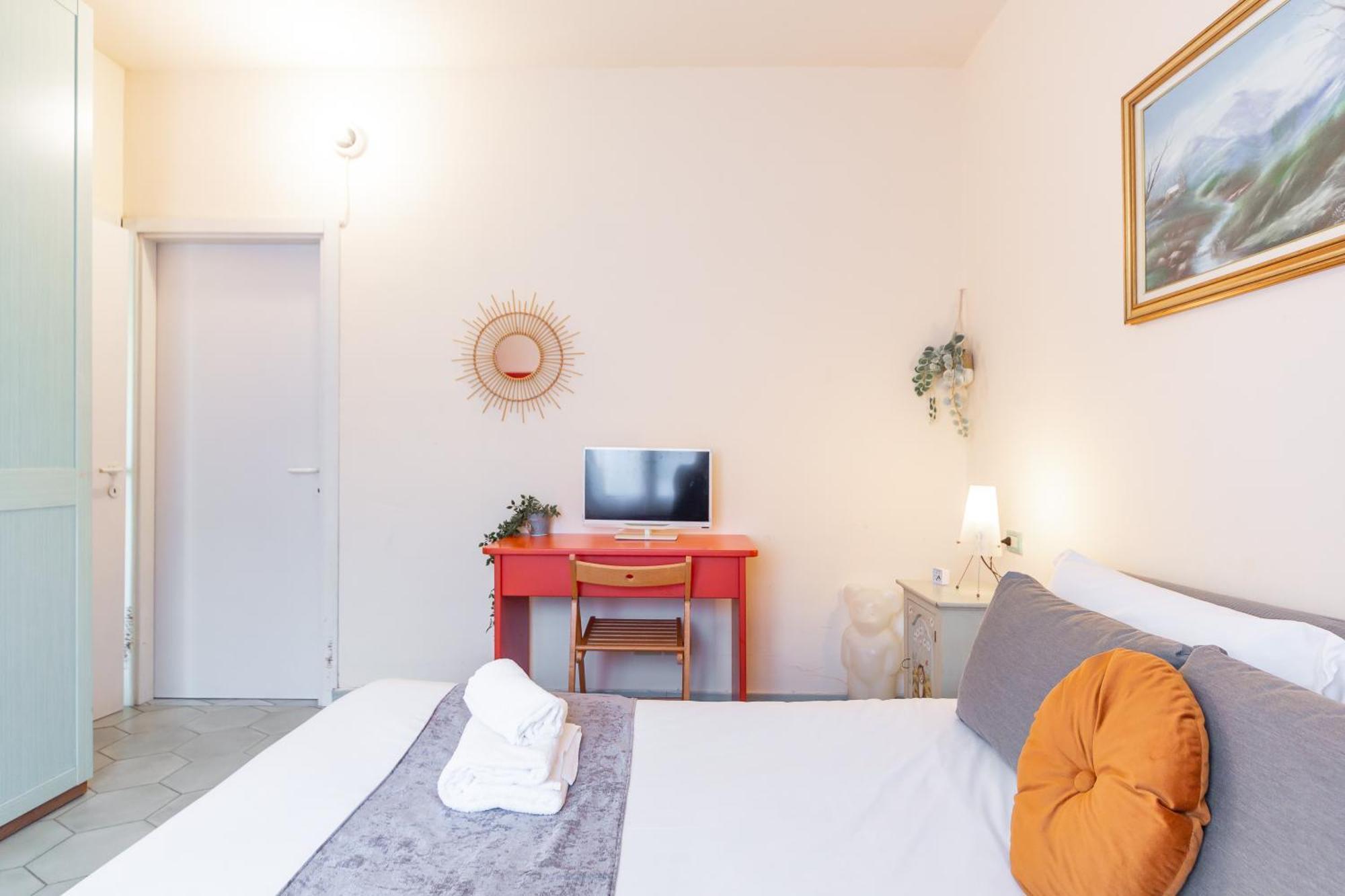 Apartment Repubblica-stazione Big House Skyline View 4 Pax Check In H24 Milan