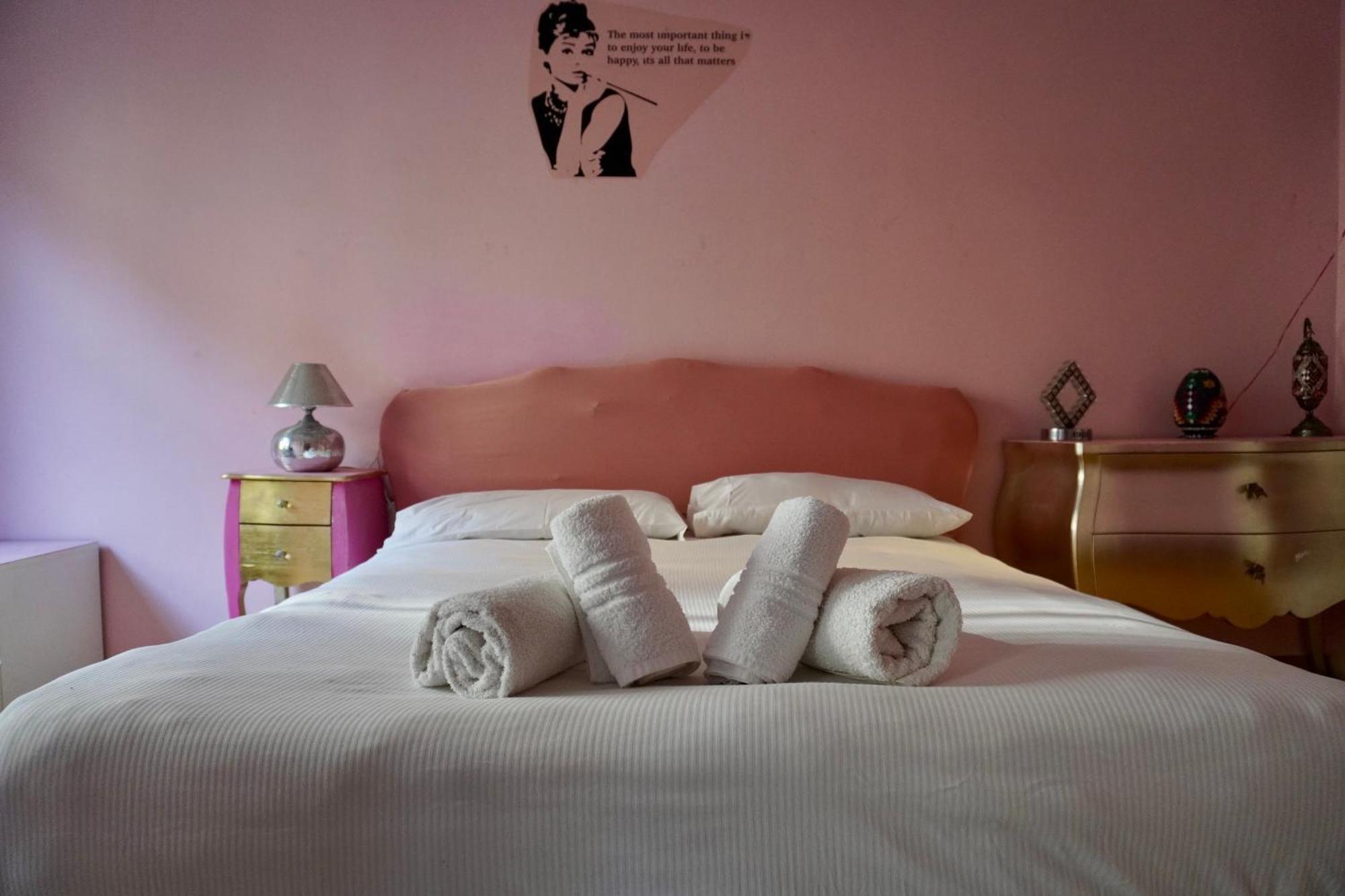 Apartment Eschilo In Rosa: Charme E Design Mailand