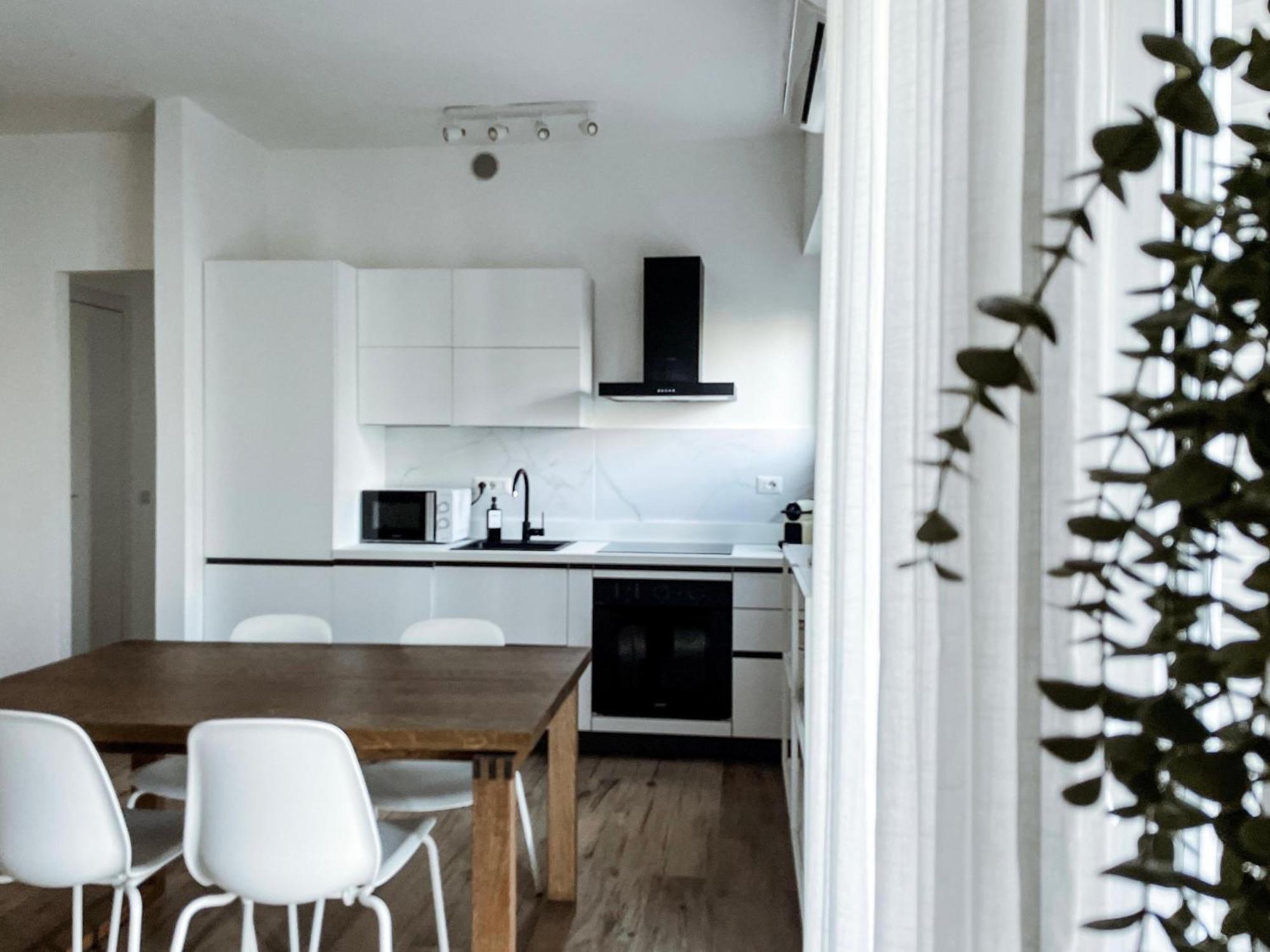 & Sky Escape - 5 Mins Center, * Milaan