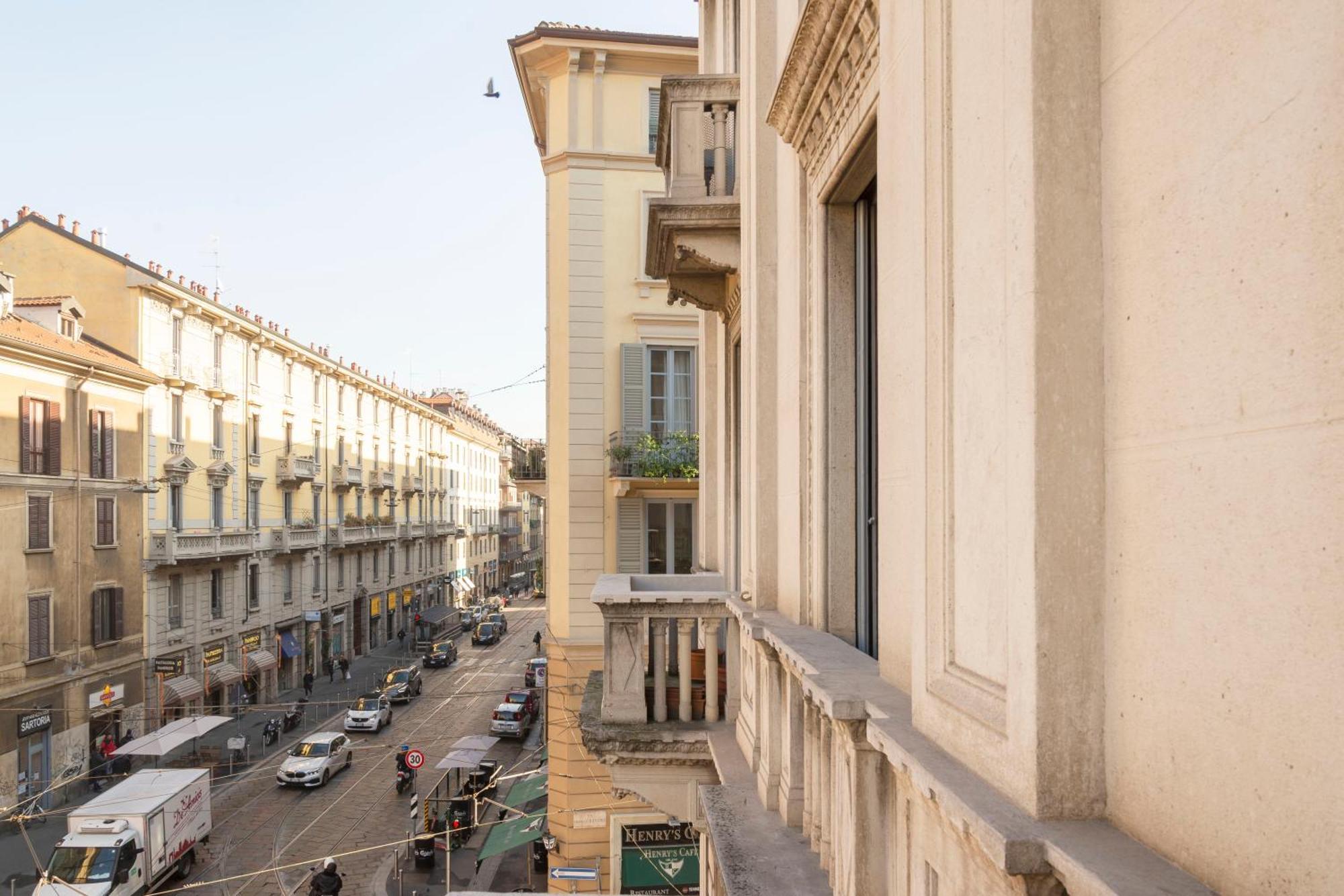 Navigli Harmony Flat, Beautiful & Bright Apartment, 3 Bdr Appartamento