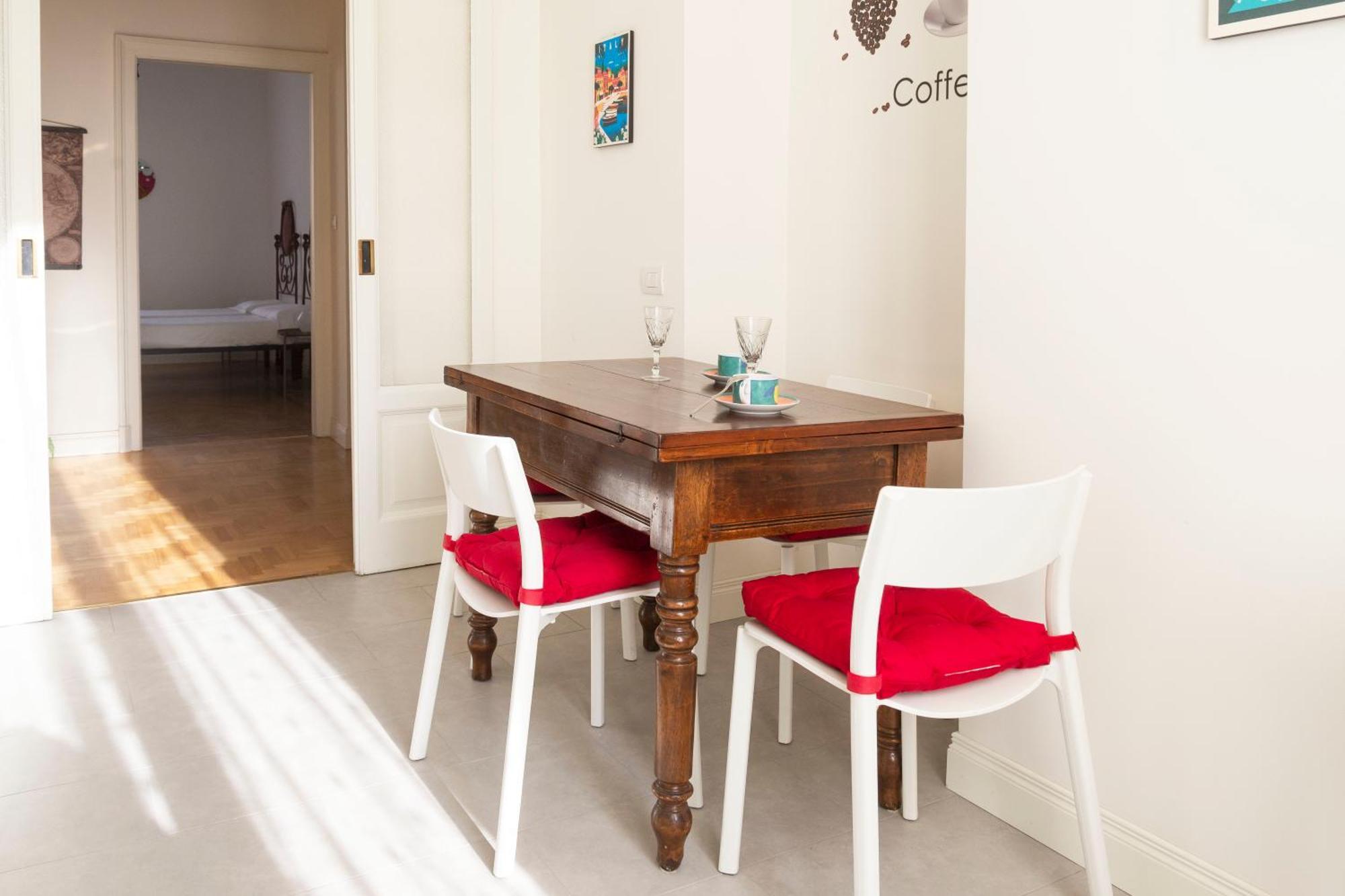 Appartamento Navigli Harmony Flat, Beautiful & Bright Apartment, 3 Bdr *