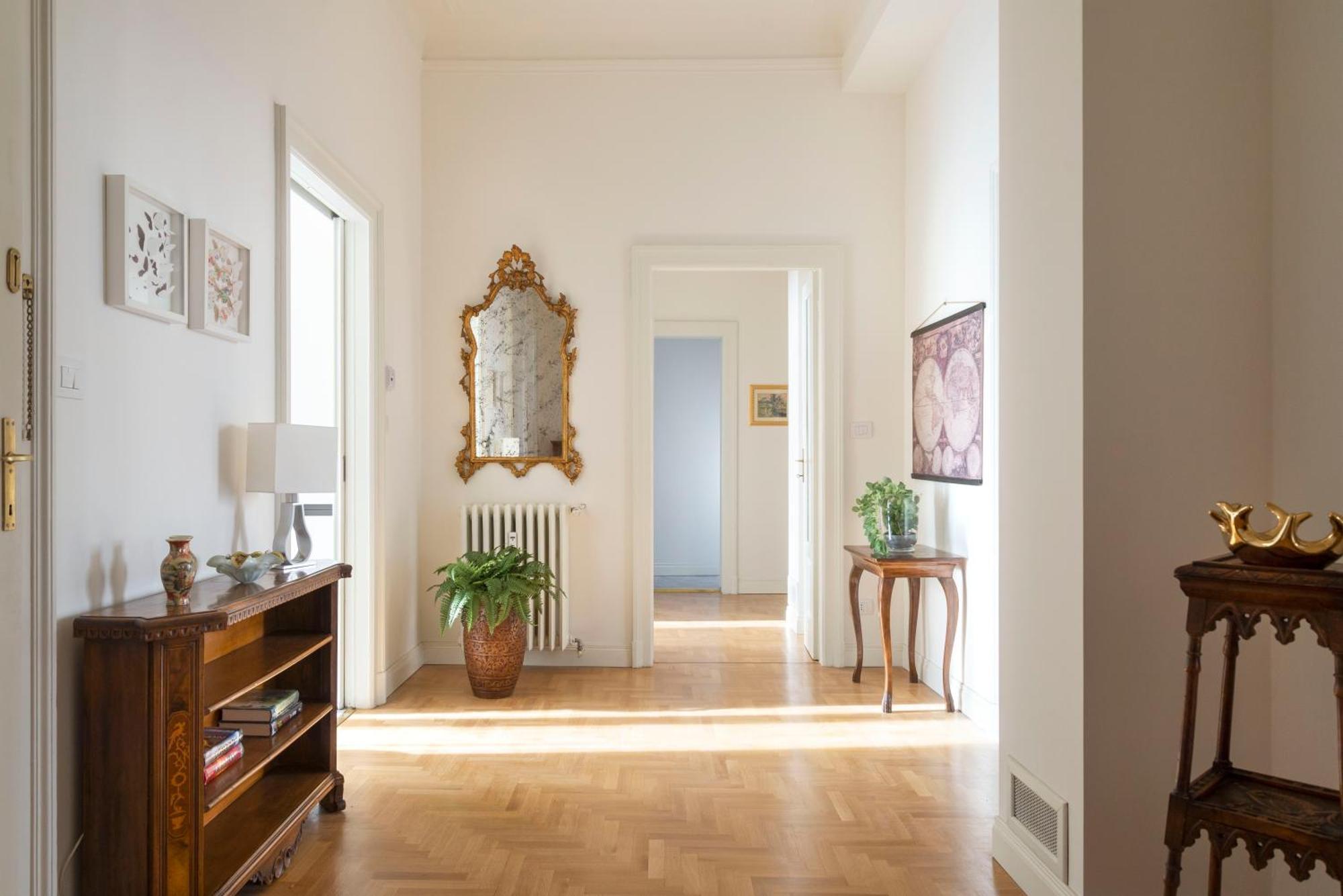 Navigli Harmony Flat, Beautiful & Bright Apartment, 3 Bdr Milano