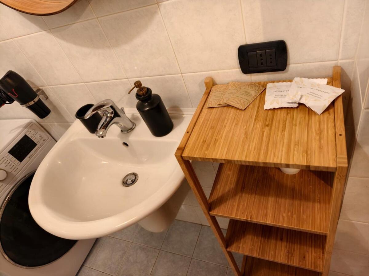 Appartamento 10 Min-linate Airport 100 M From The Metro