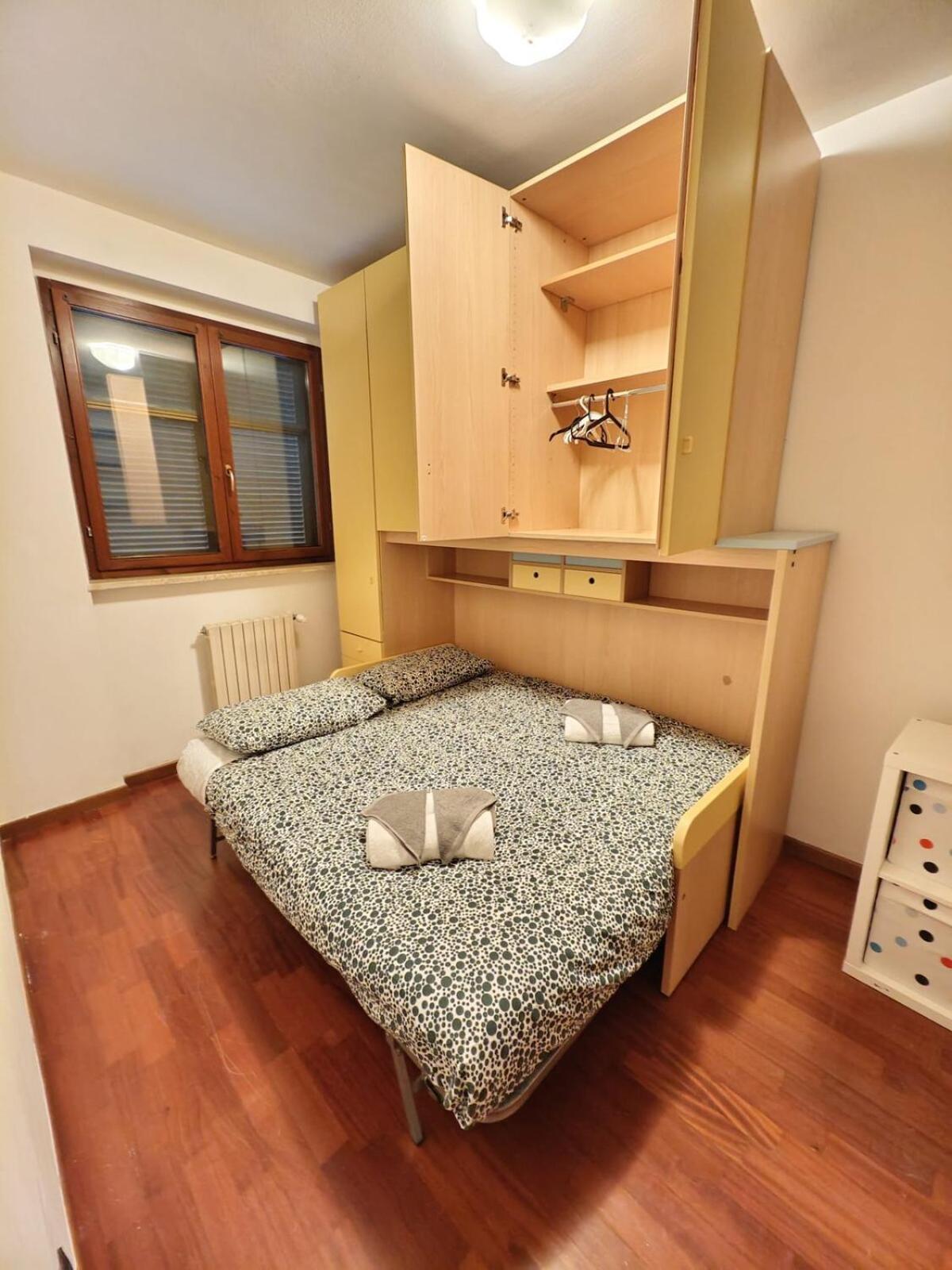 10 Min-linate Airport 100 M From The Metro