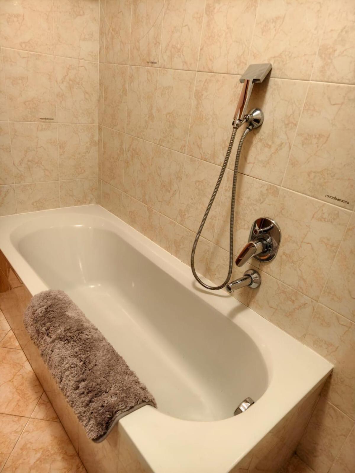 Appartamento 10 Min-linate Airport 100 M From The Metro