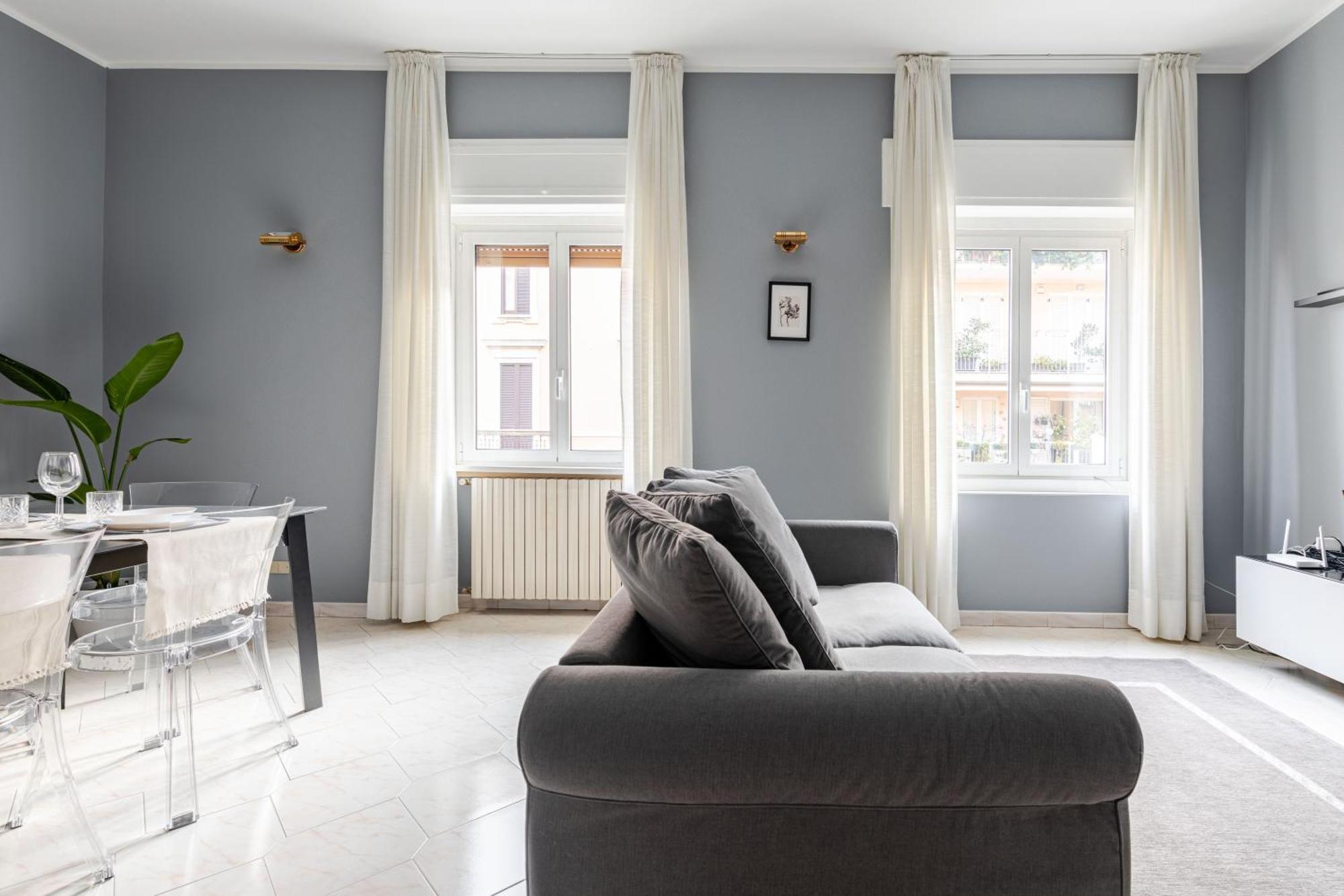 - Isola Apartment *