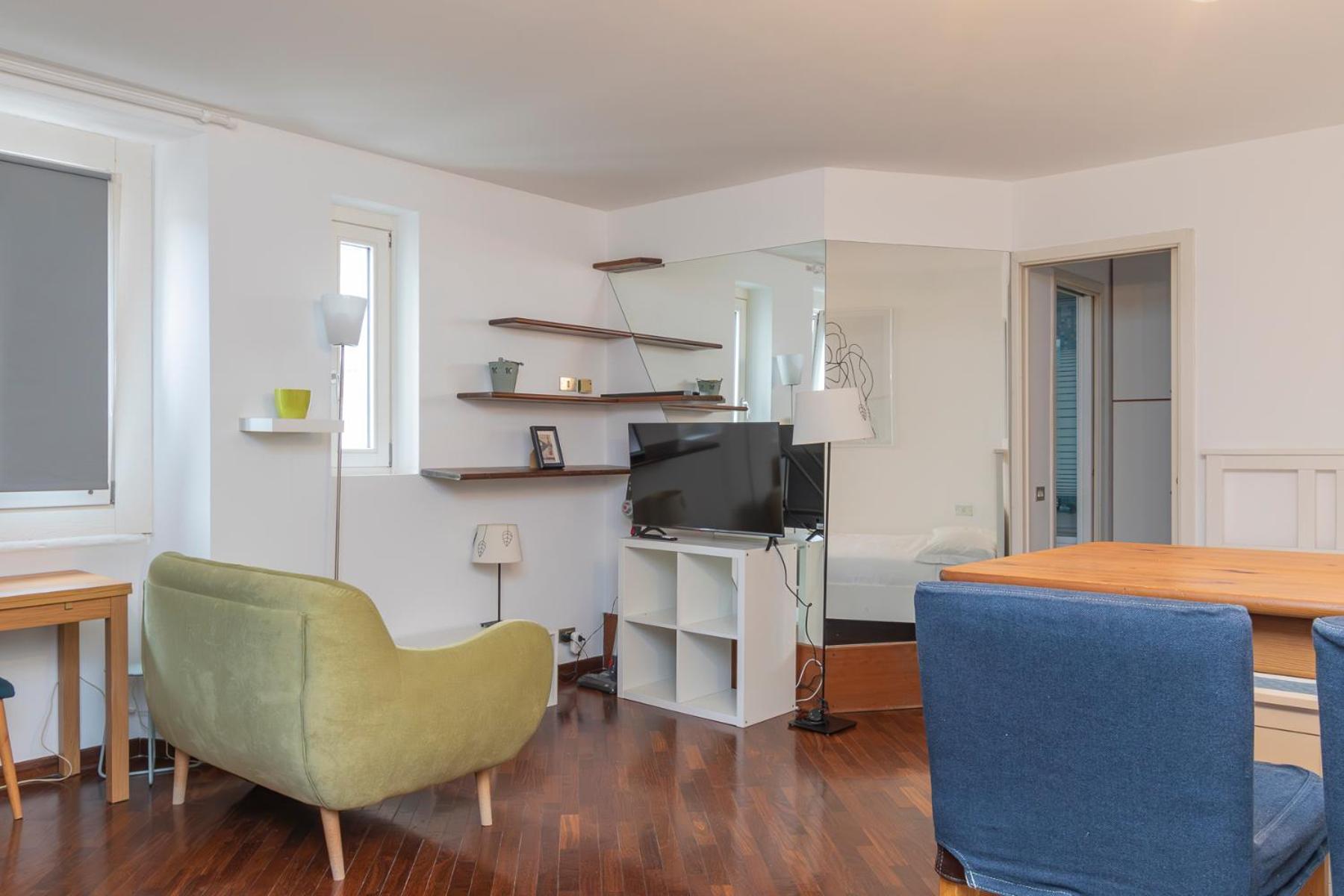 Xenia - Lovely In Corso Genova 10 Min From Duomo Appartamento