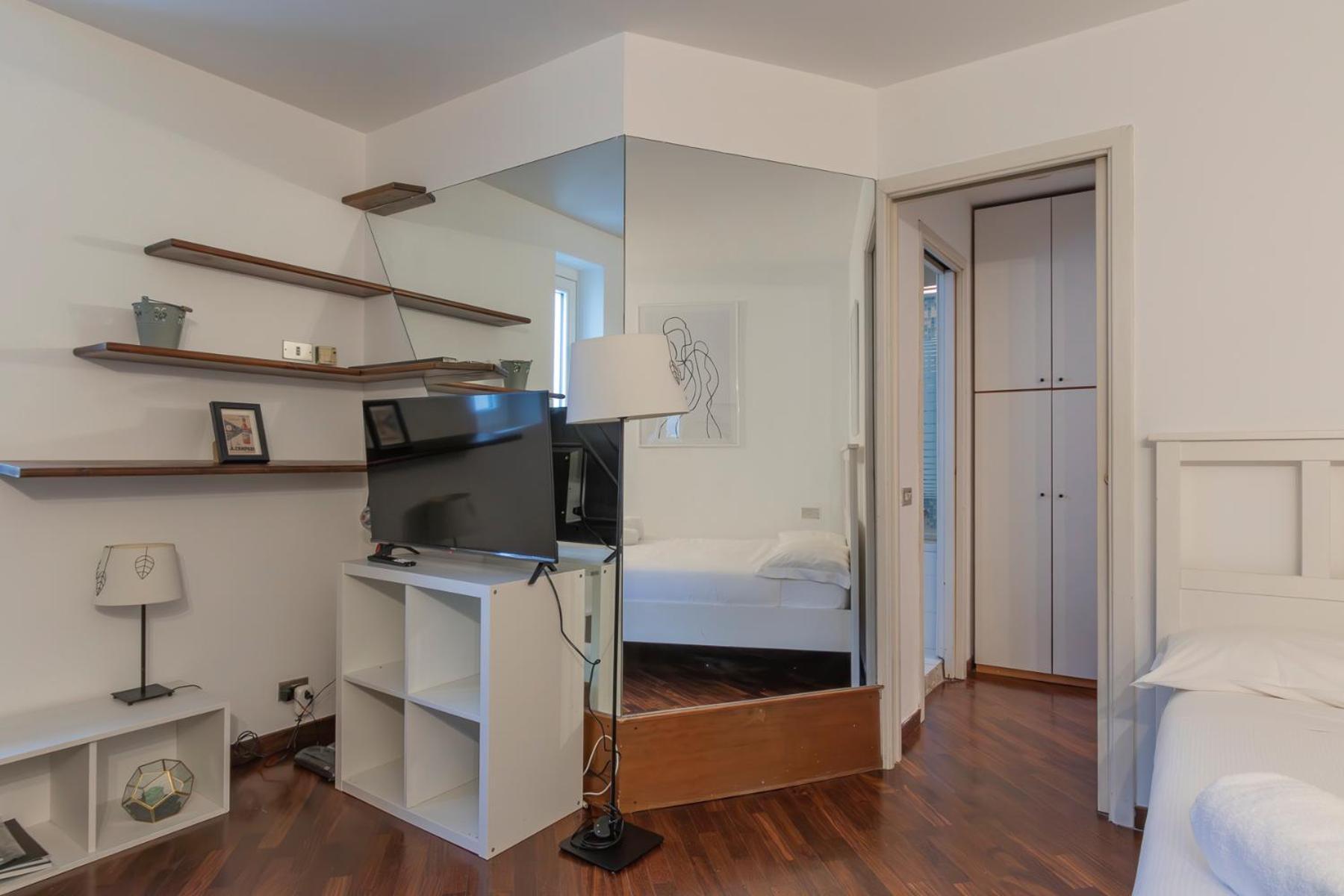 Xenia - Lovely In Corso Genova 10 Min From Duomo Appartamento *