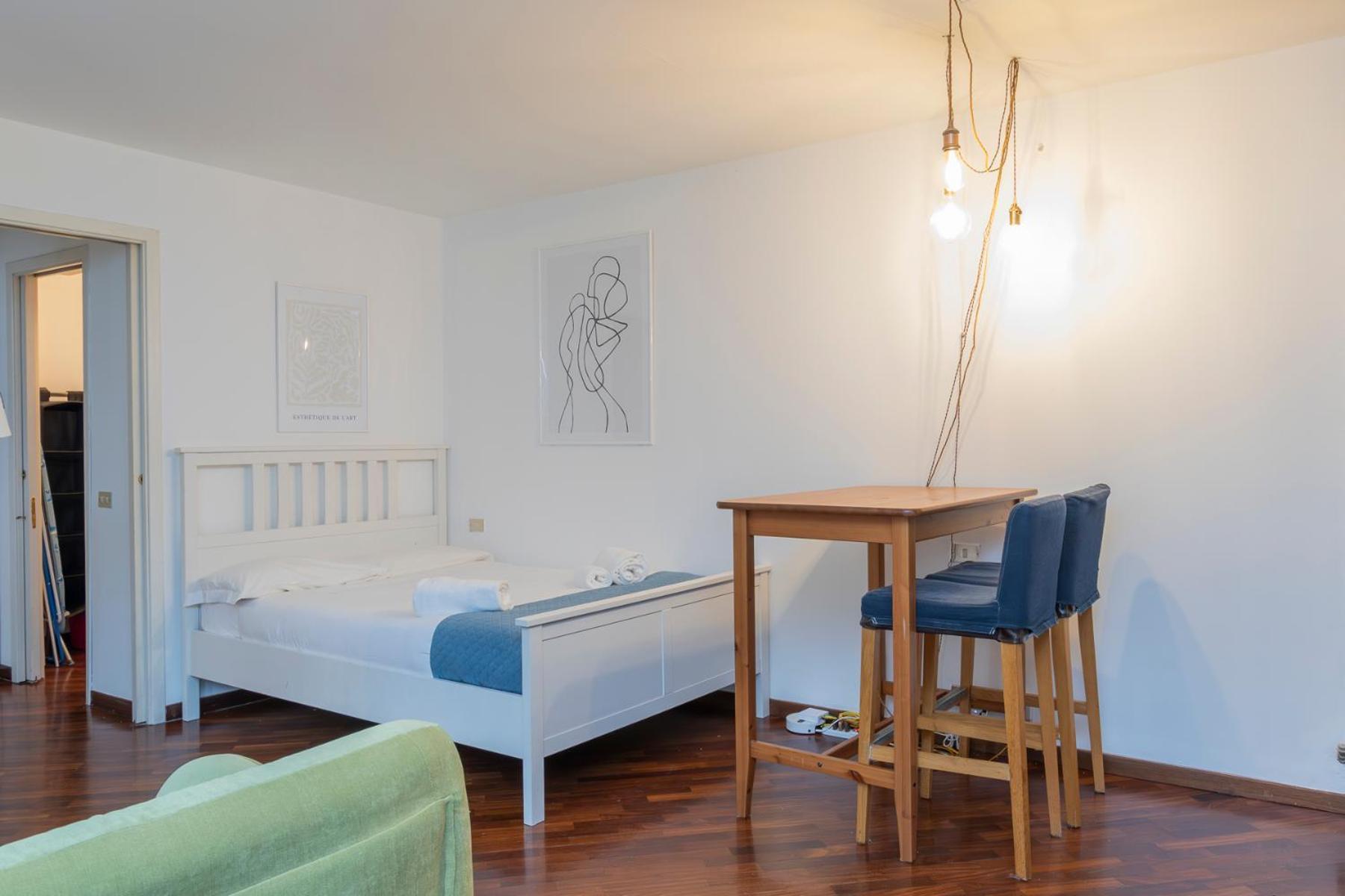 Xenia - Lovely In Corso Genova 10 Min From Duomo Appartamento Milano