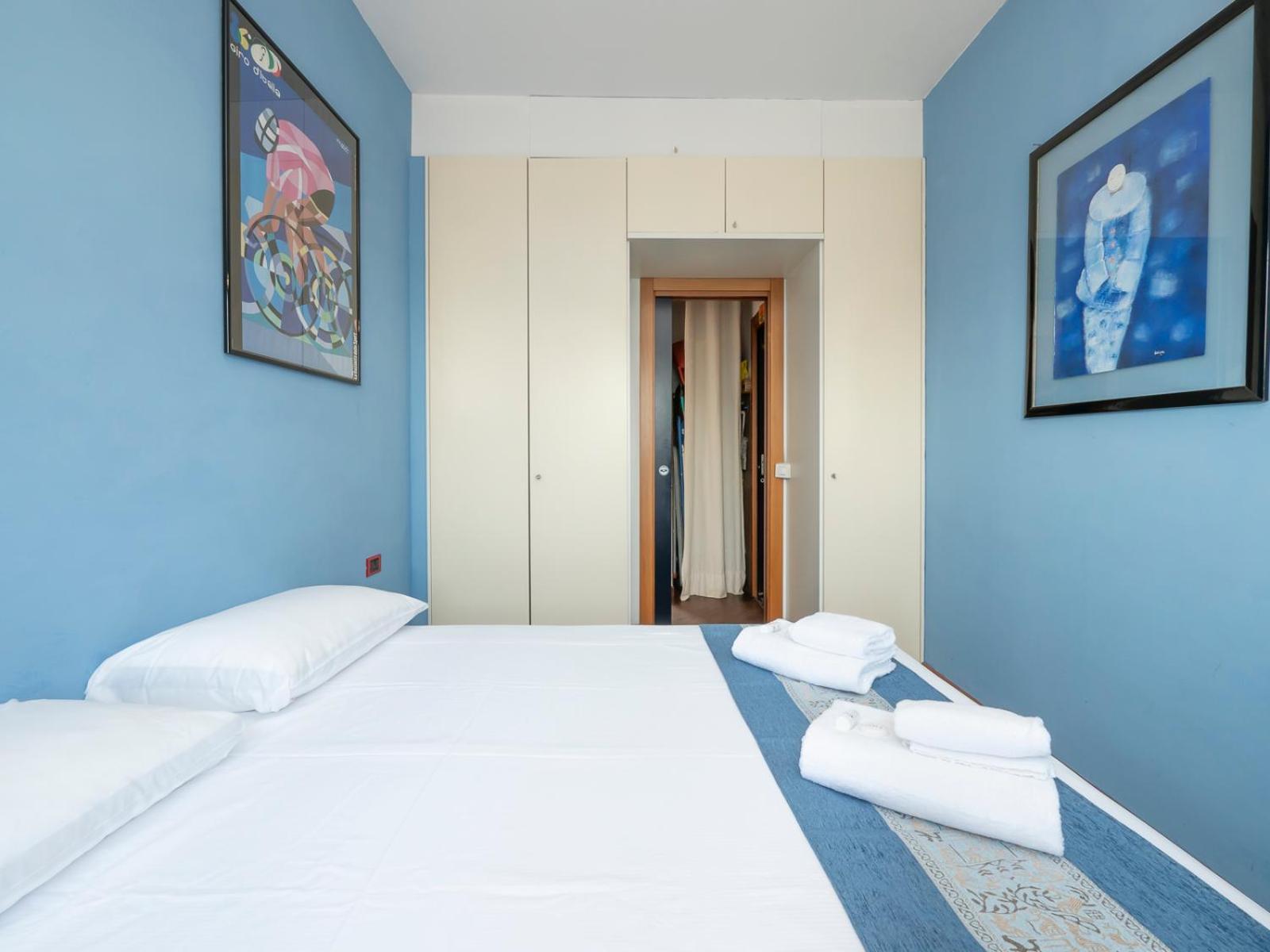 Xenia - Two-room With Terrace In Fondazione Prada Appartamento