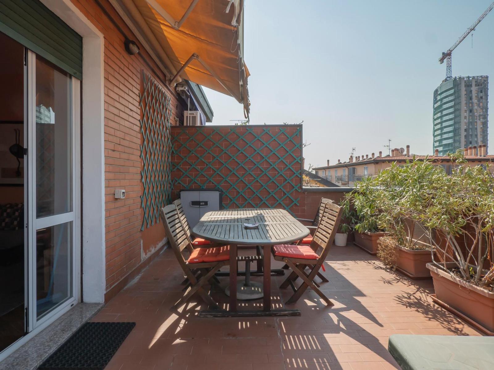 Xenia - Two-room With Terrace In Fondazione Prada Milano
