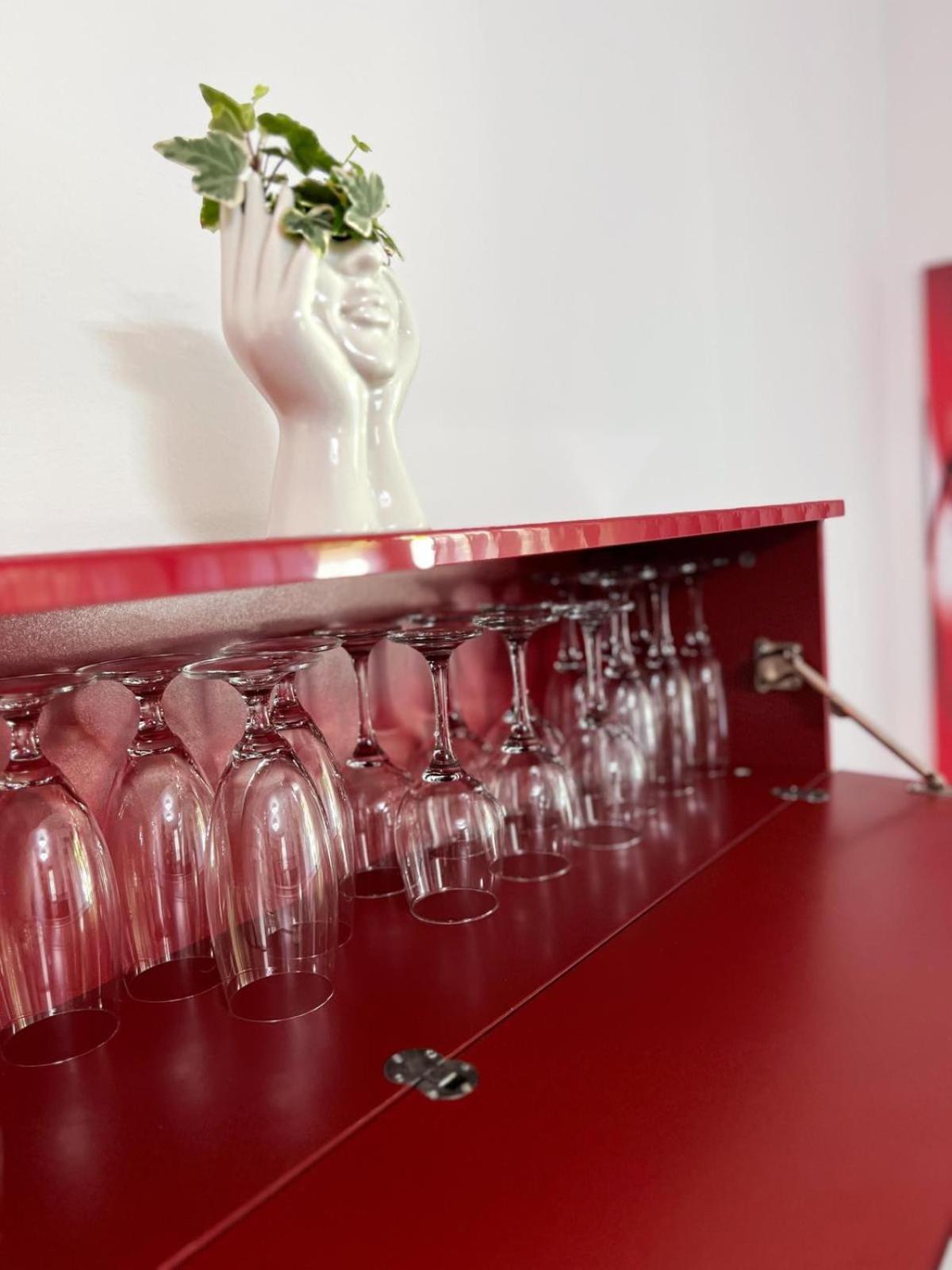 Appartamento Laura S Garden - Romantic Place And Private Parking Milano
