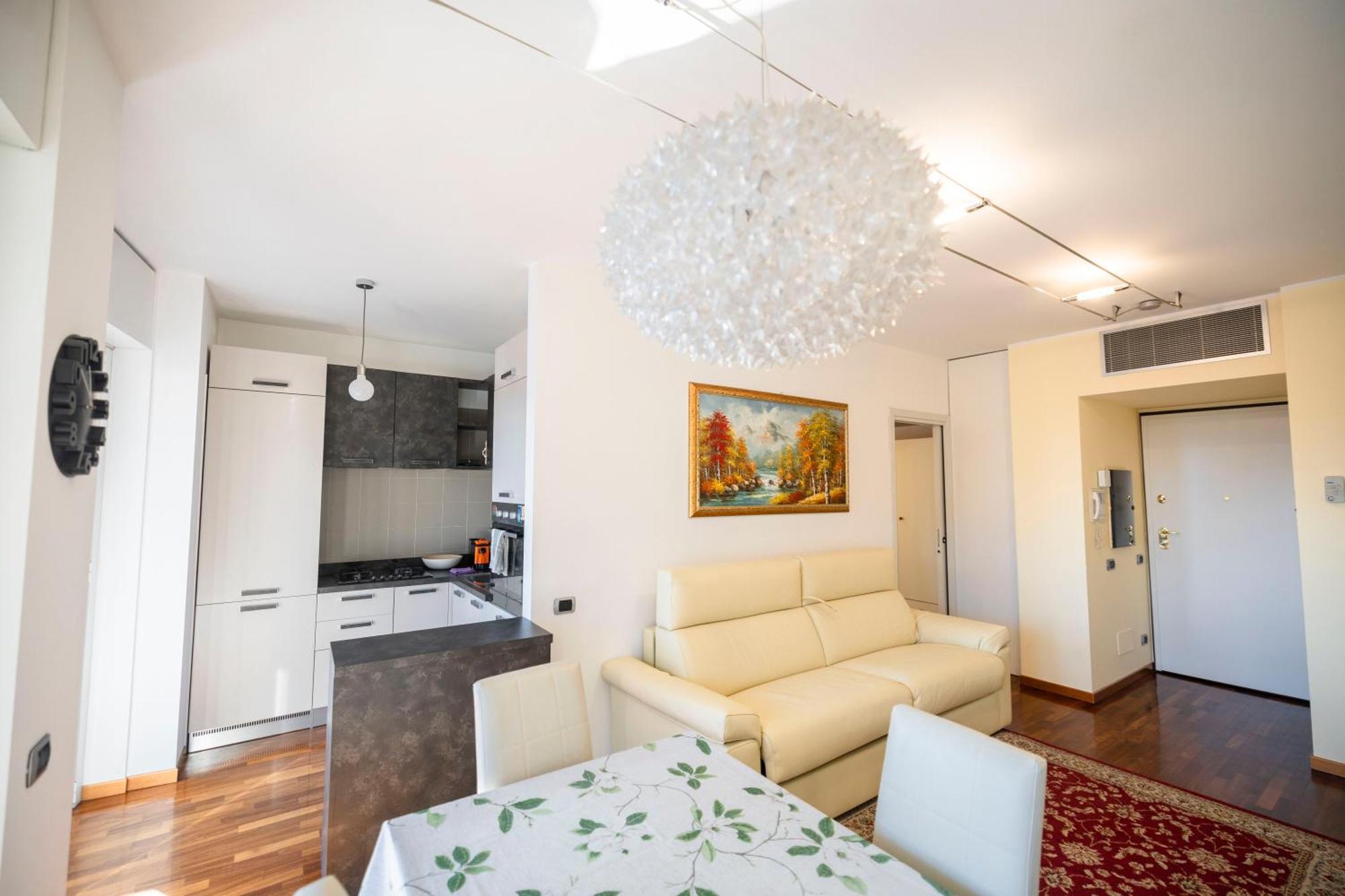 Splendido Bilocale A Due Passi Da Bicocca - M5 Leilighet