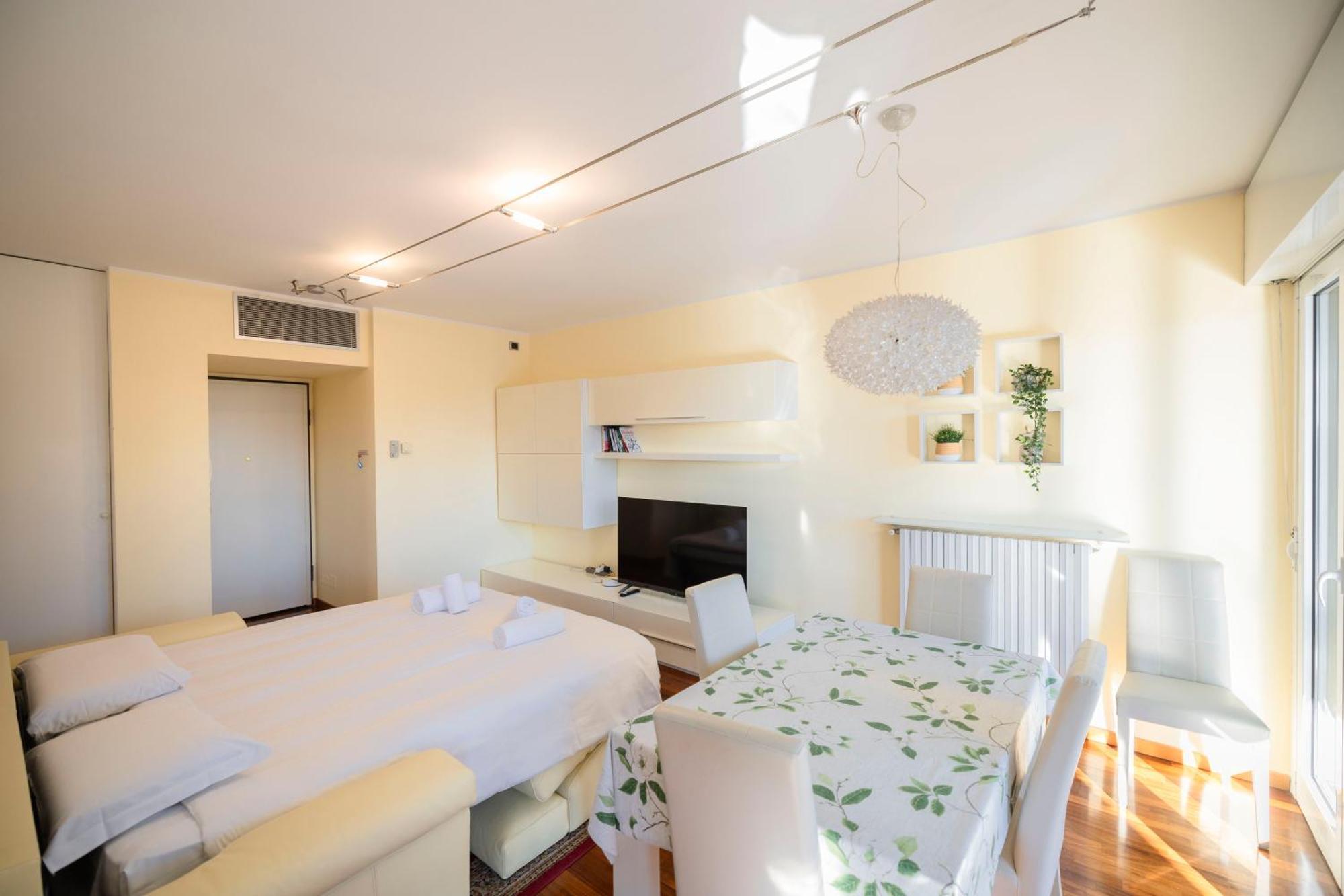 Splendido Bilocale A Due Passi Da Bicocca - M5 Leilighet *