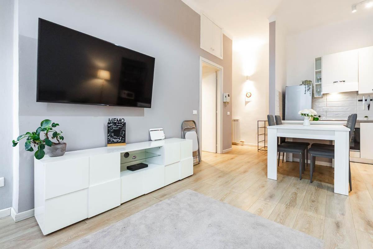 Duomo 10 Minuti Family House 5 Pax Balcone Wifi Milano