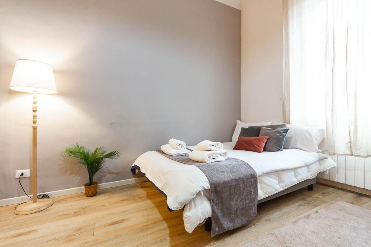 Duomo 10 Minuti Family House 5 Pax Balcone Wifi * Milano