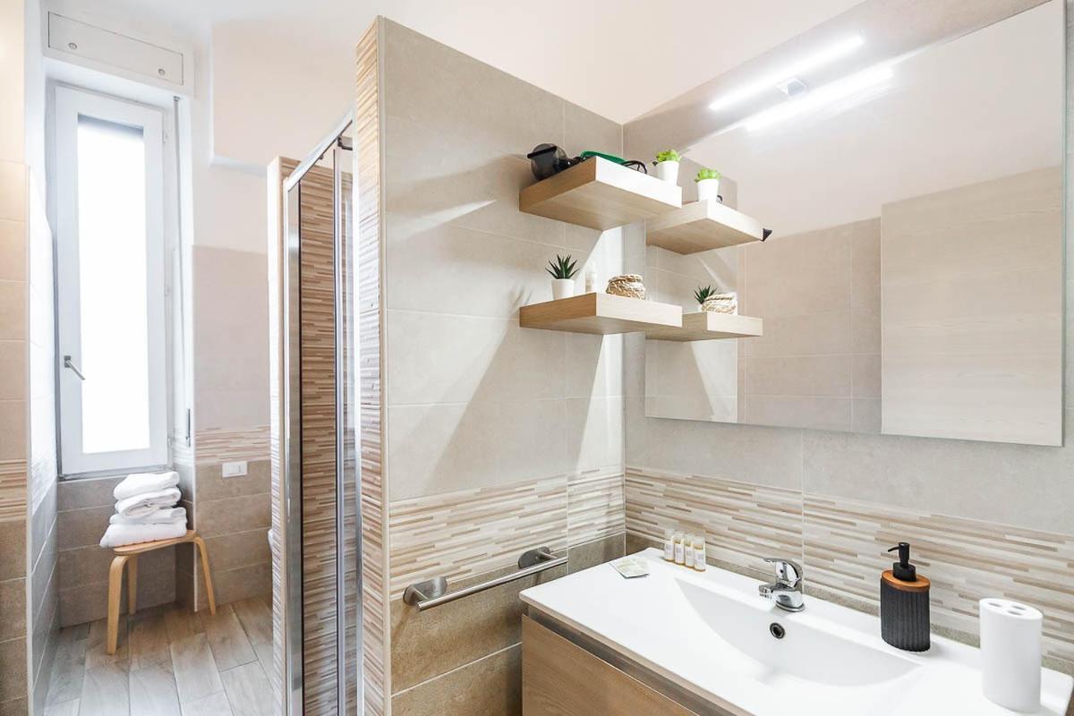 Duomo 10 Minuti Family House 5 Pax Balcone Wifi Leilighet *