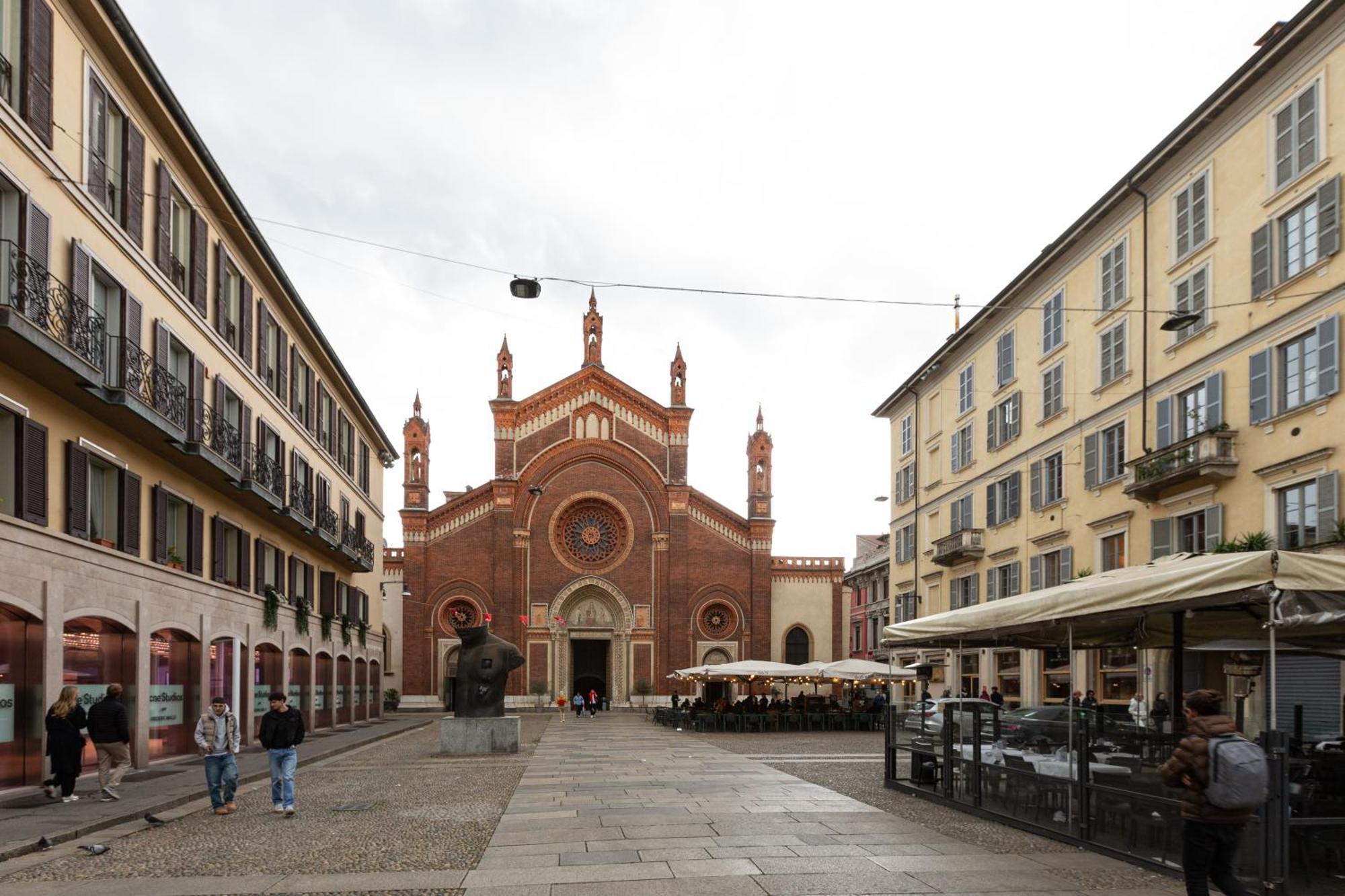 Brera - Castello - Ampio Bilocale Centro Appartamento