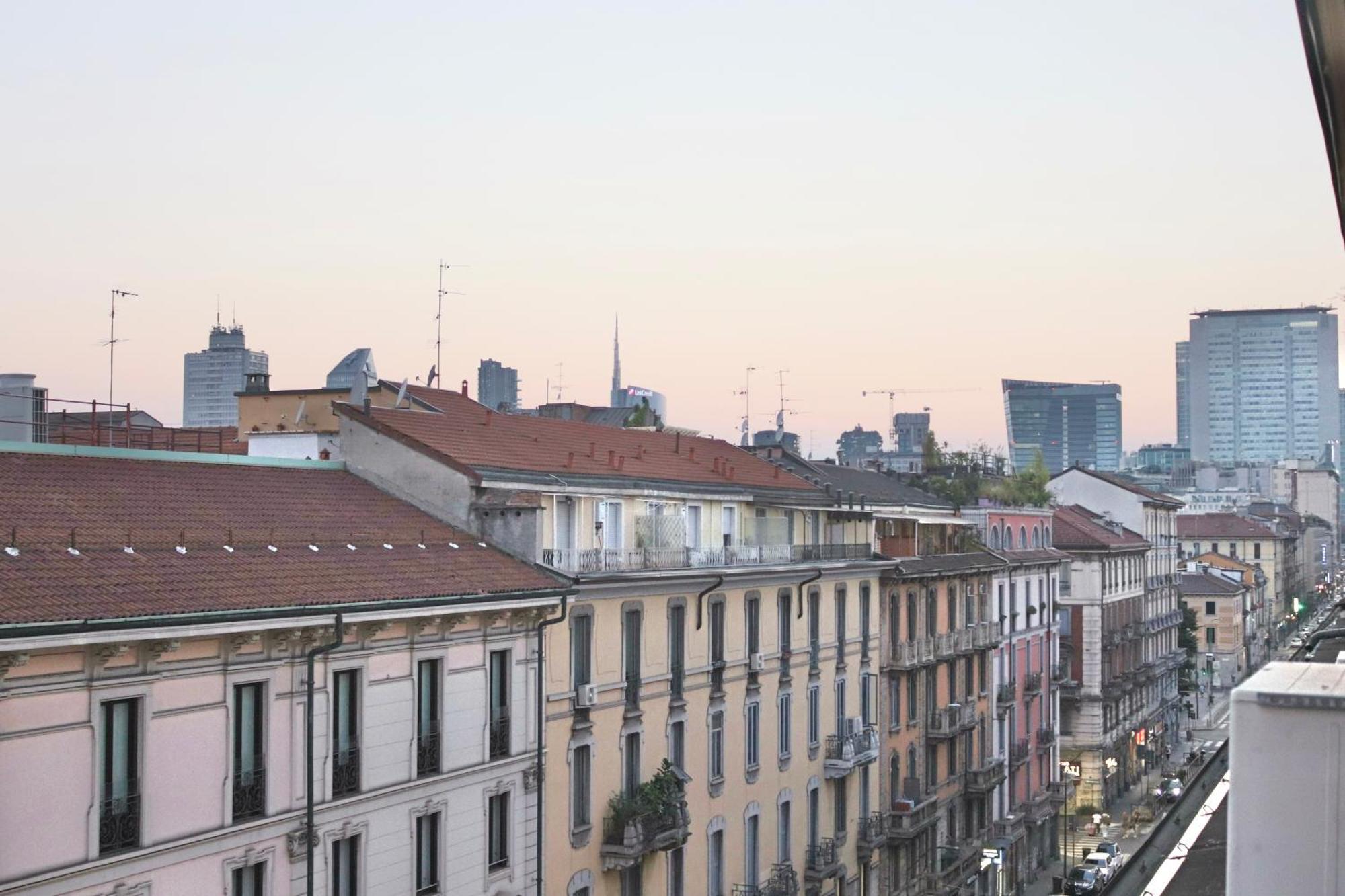 Tiny Attic, Corso Buenosaires, 6min To Duomo Aparthotel