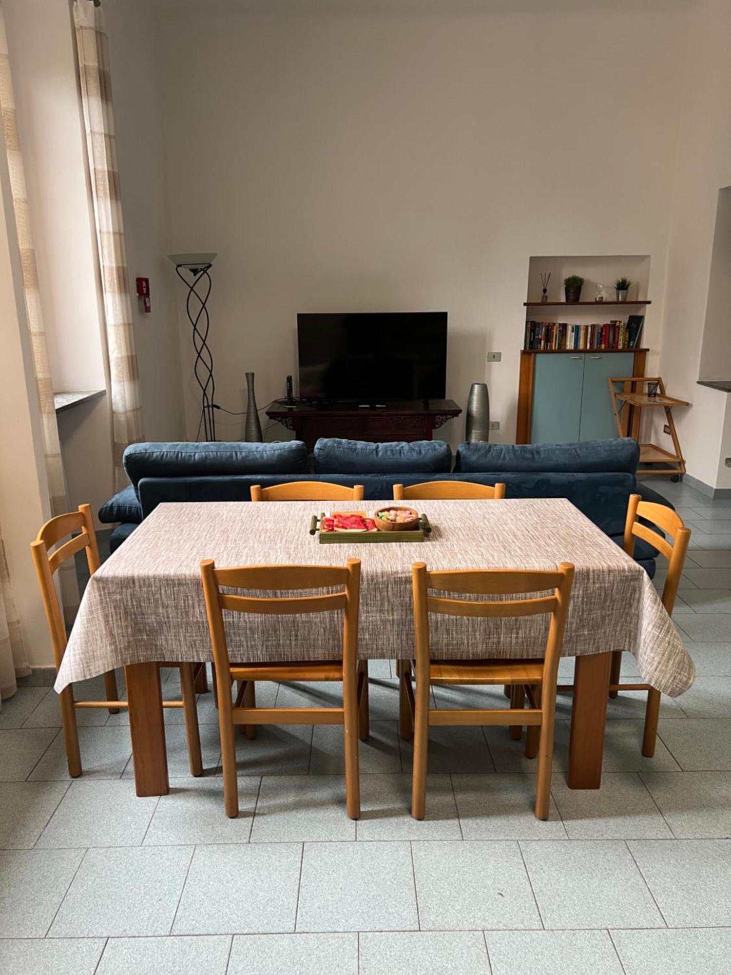 Appartement Comfortable Three-room Milaan