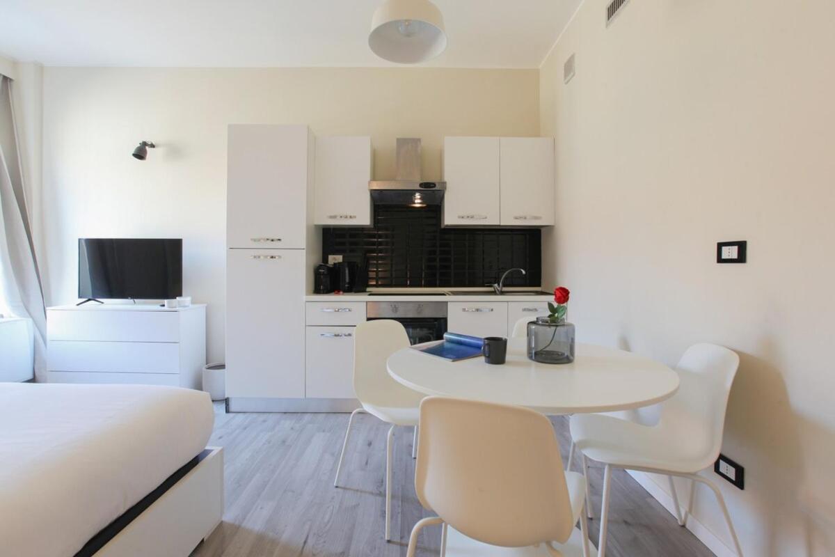 Station 2 Apartment