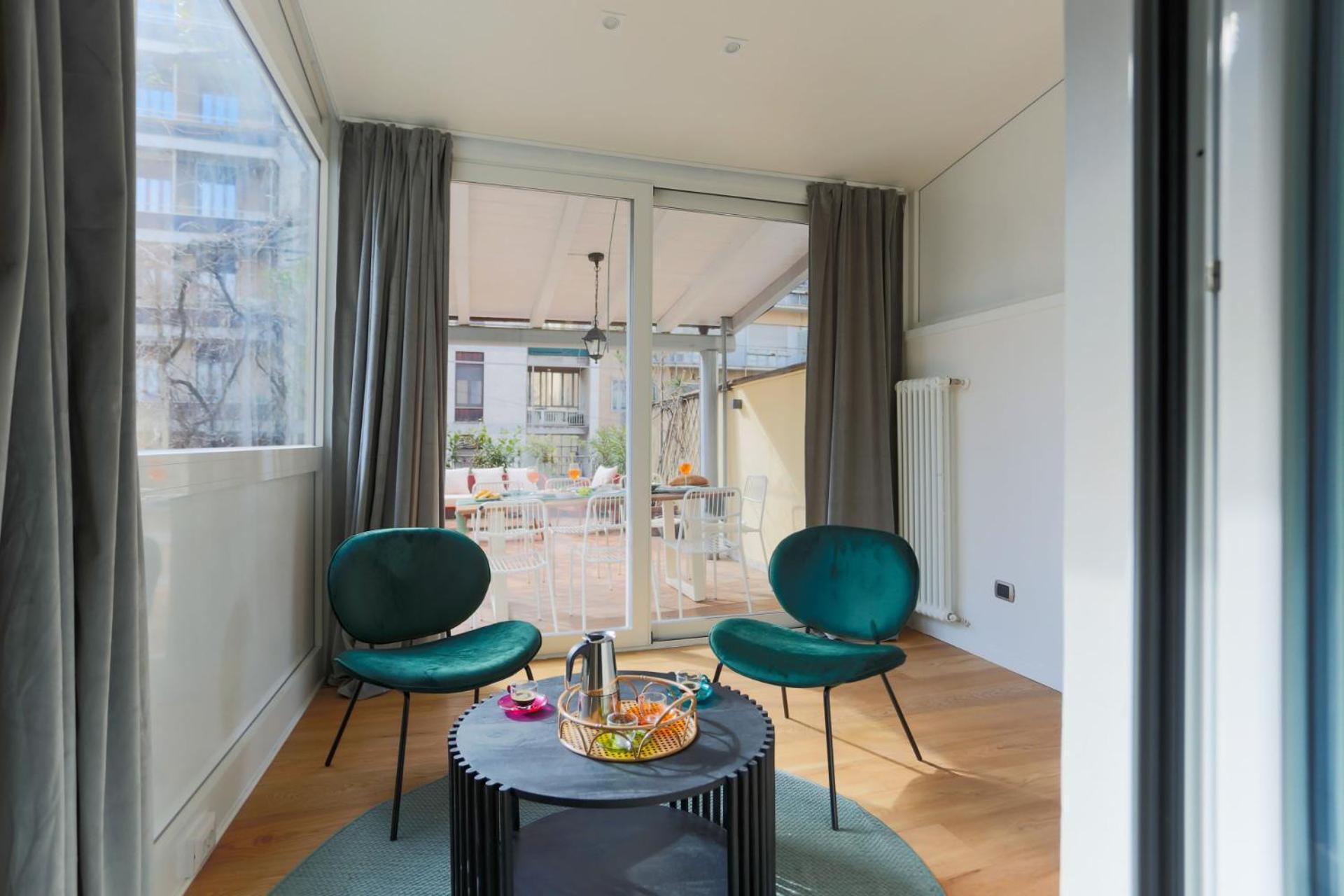 The Rent - Spacious Three-bedroom In The Heart Of Milano