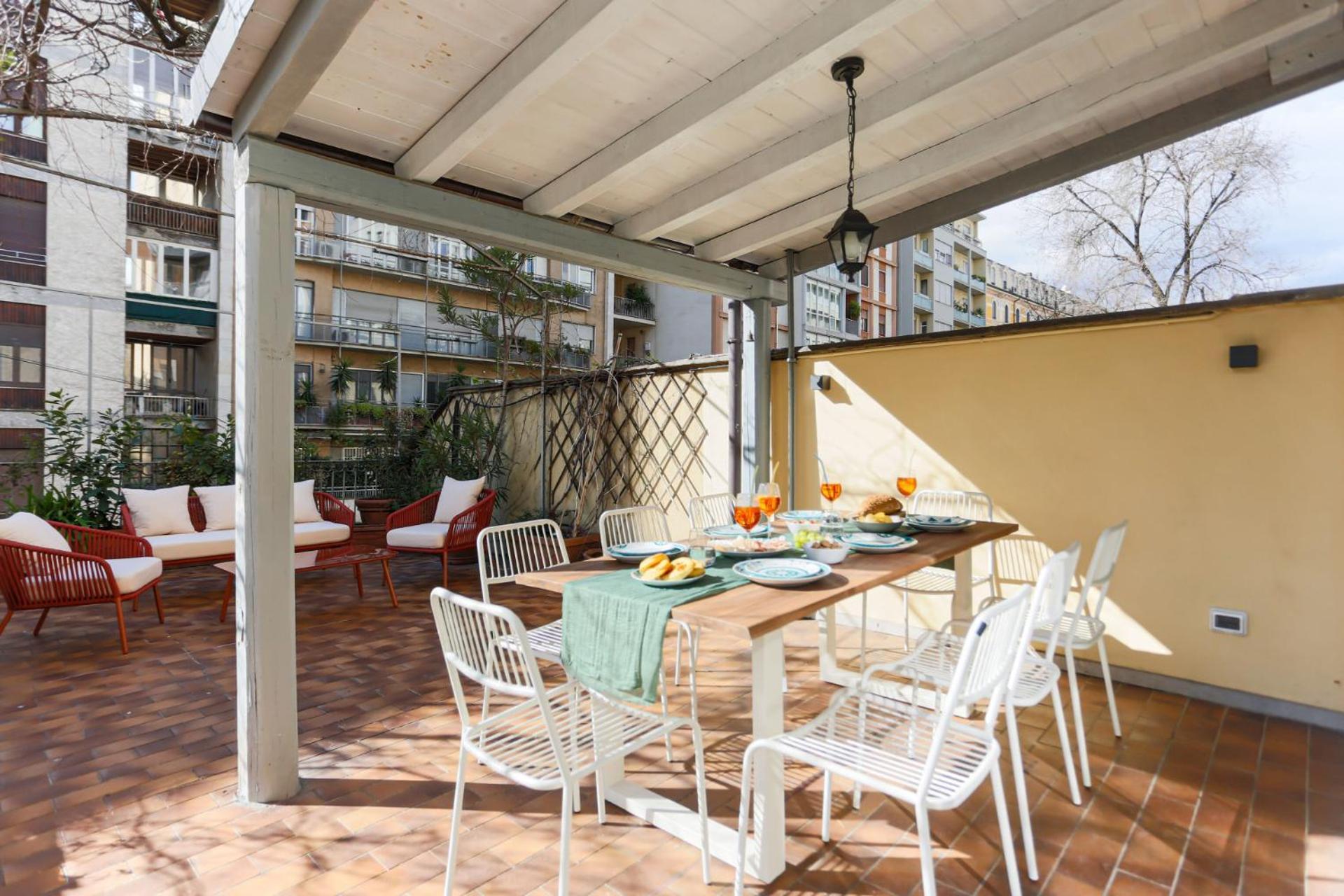The Rent - Spacious Three-bedroom In The Heart Of Appartamento