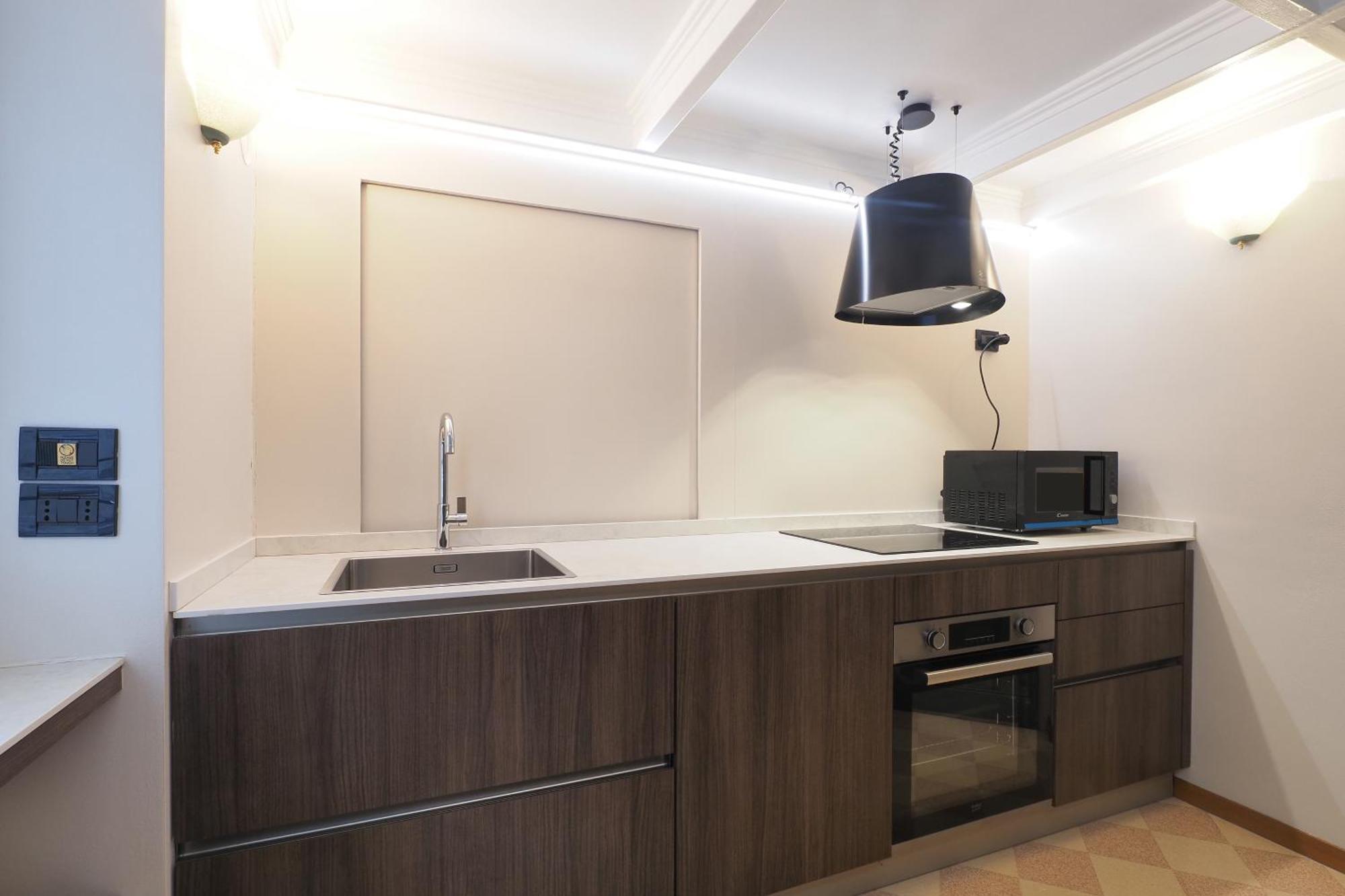 Apartment Unique Duomo Luxury Milan