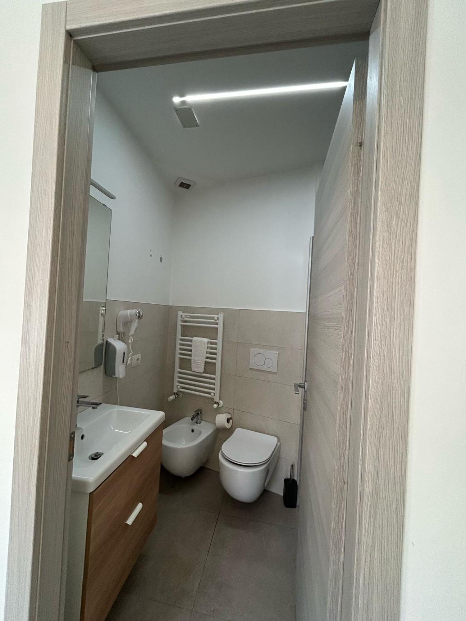 Parea House 5 *