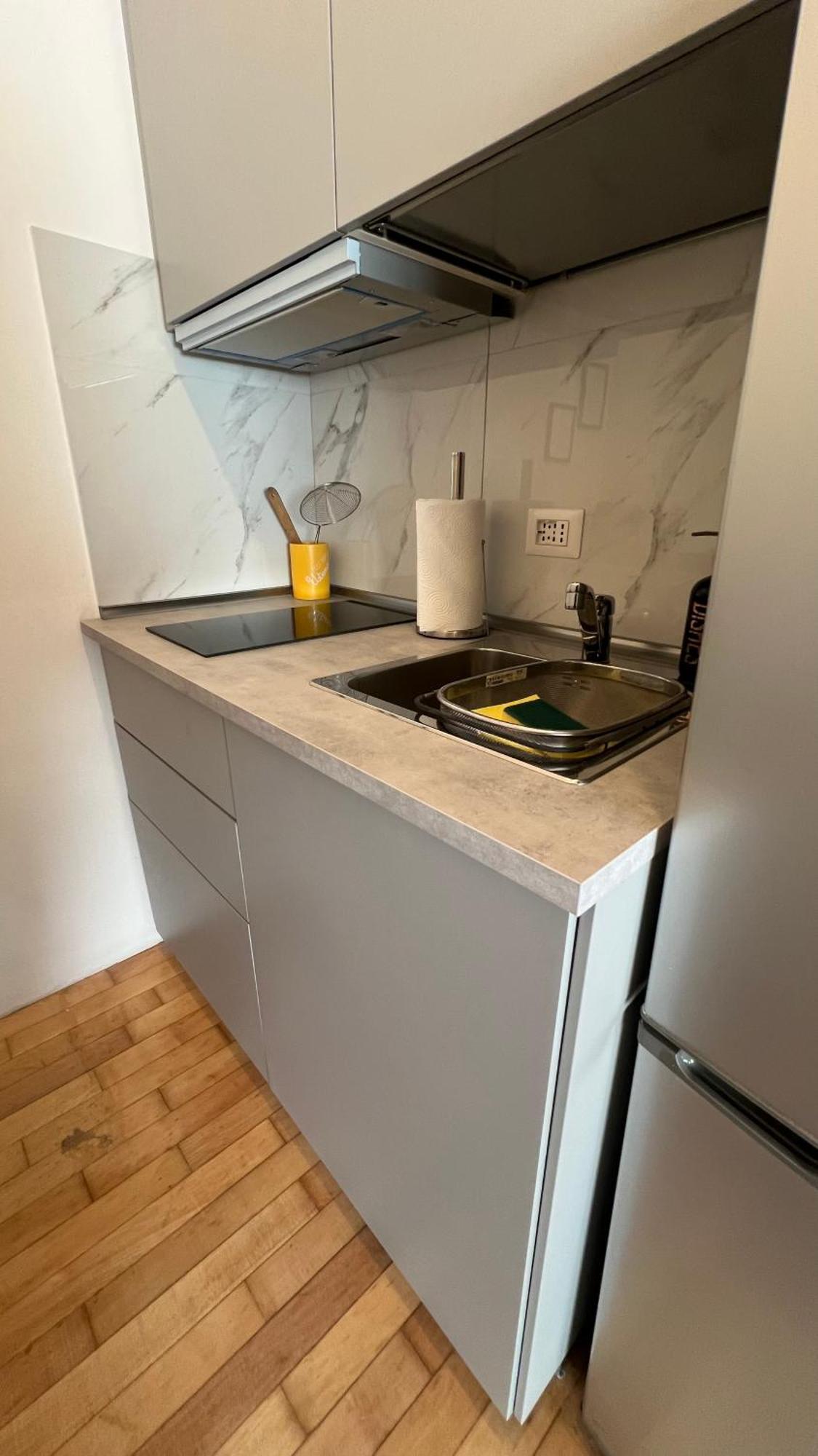 Ascanio Apartment, In The Heart Of Nightlife Milaan