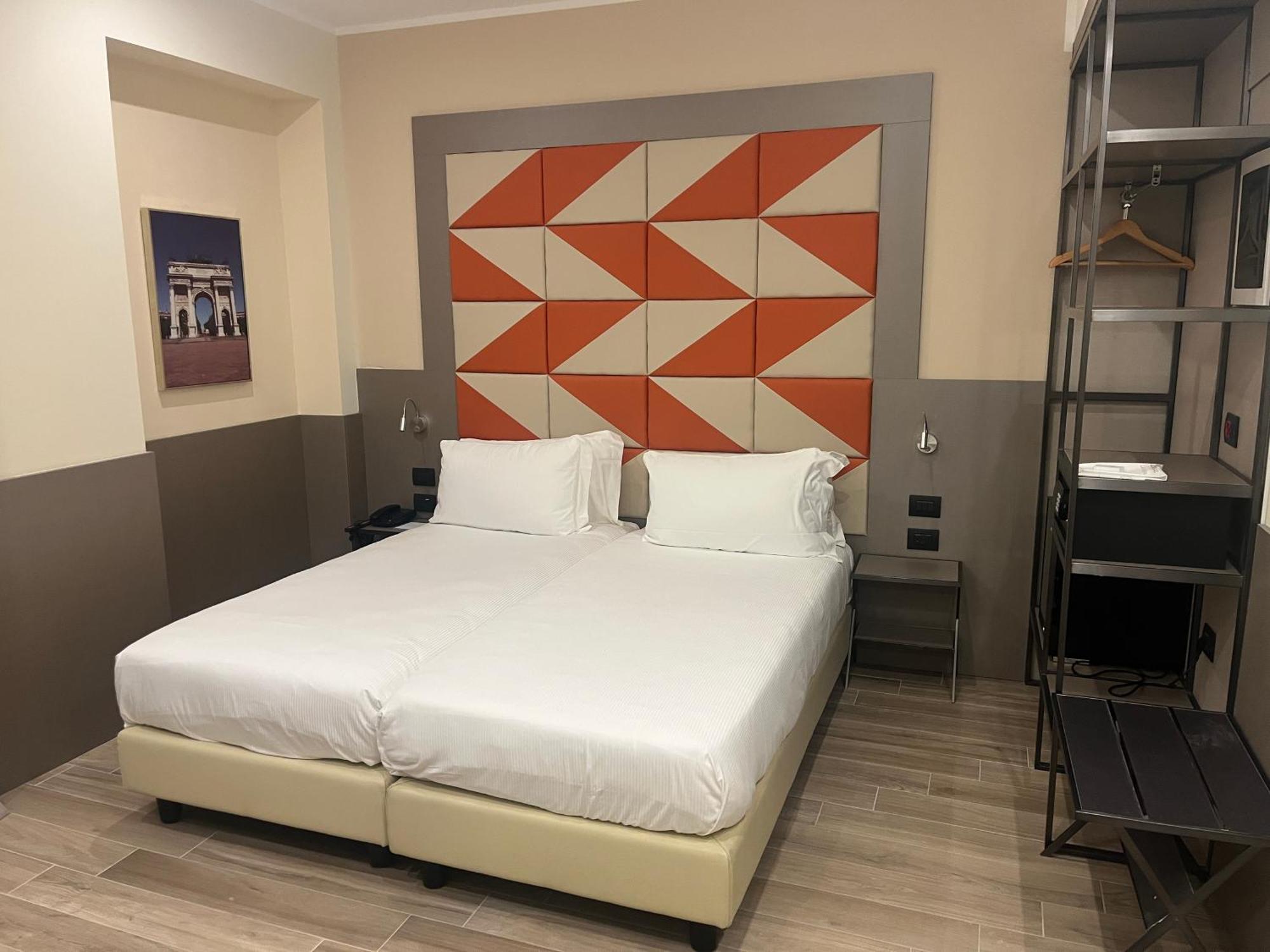 Jr Bocconi Milano