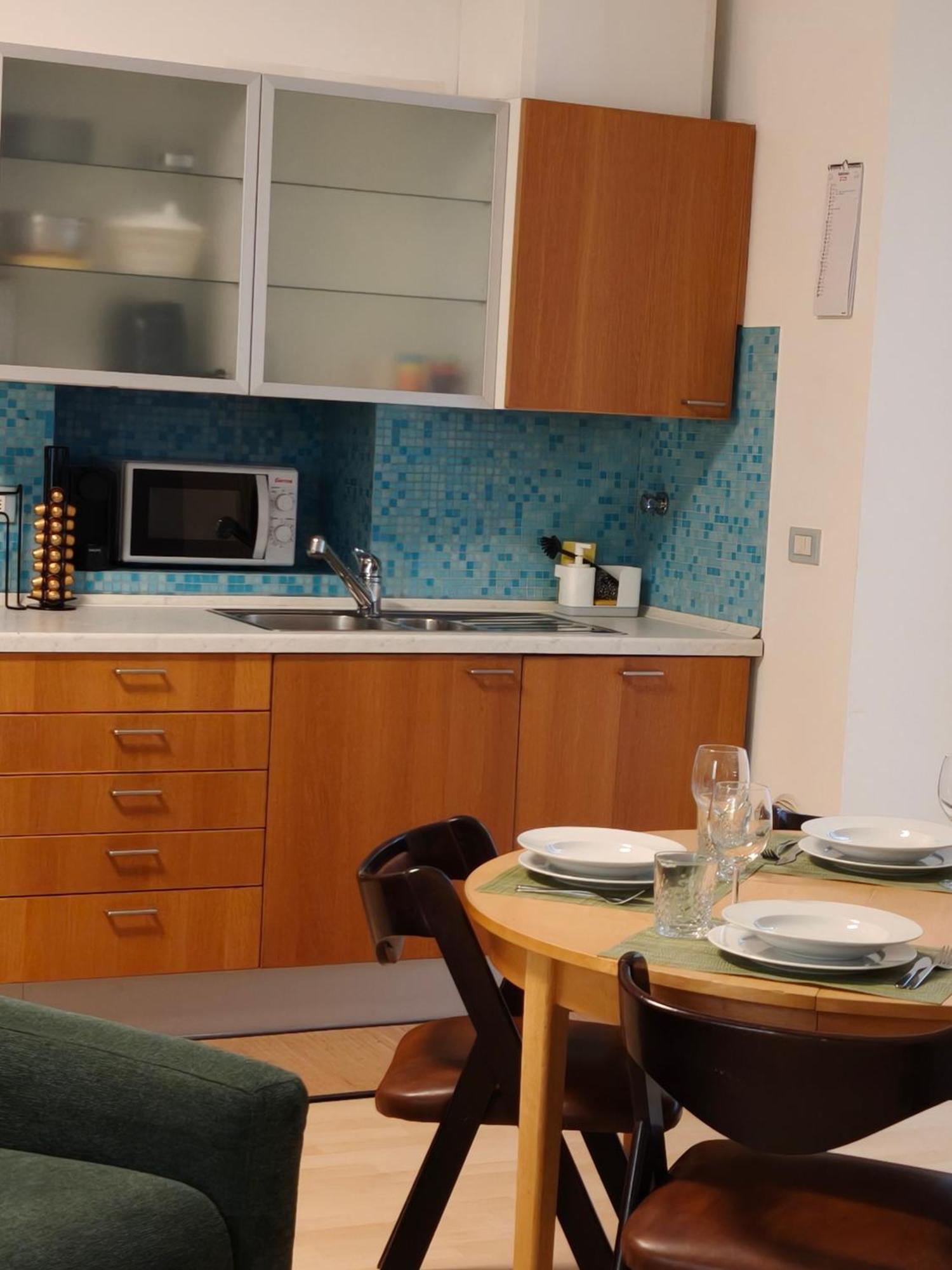 Center In Shopping And Living Area With Ac, Wifi, Steps From M1 And Airport And Fiera Link * Milano