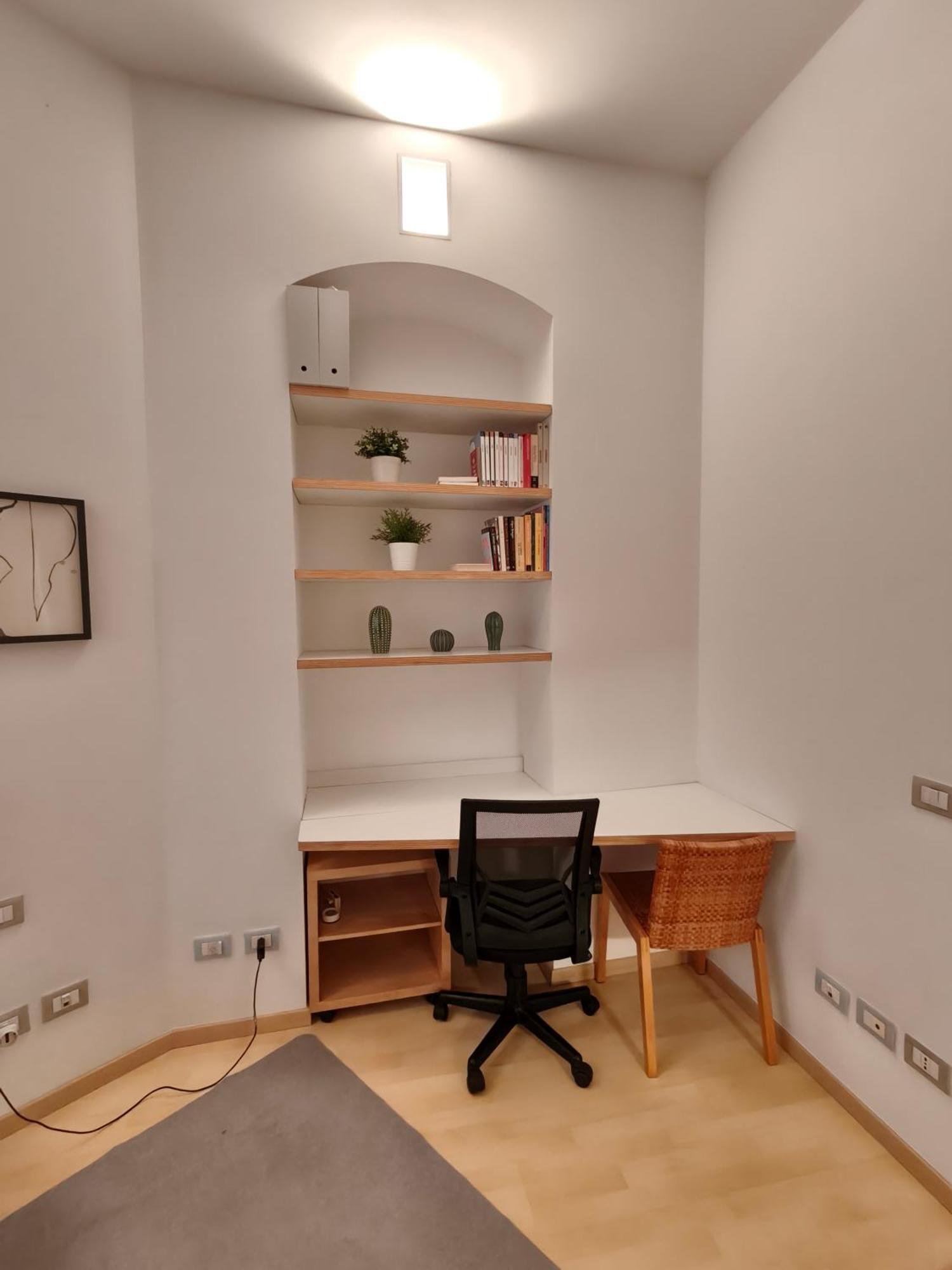 Center In Shopping And Living Area With Ac, Wifi, Steps From M1 And Airport And Fiera Link Appartamento Milano