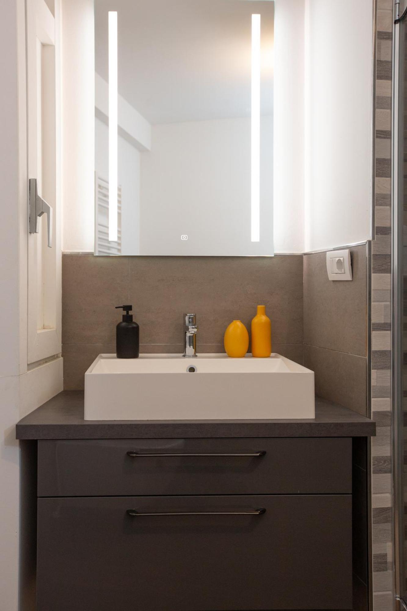 Spiga Elite Studio - Near San Babila M1 Milano