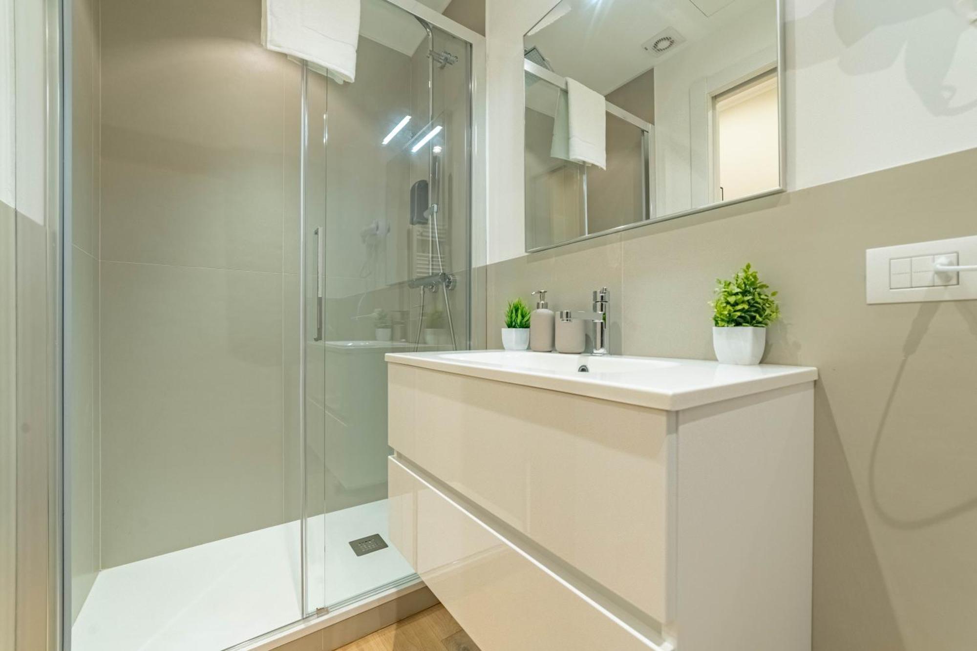 5' From Corso Sempione Elegant Appartamento