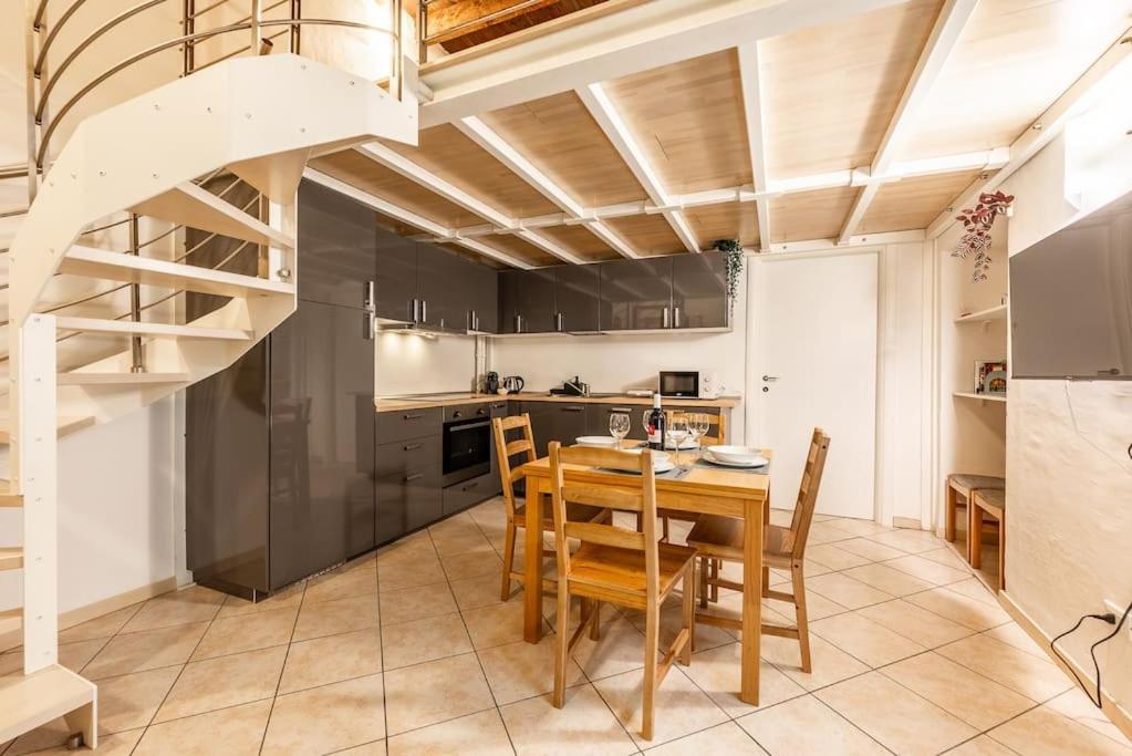 Verdi's Nest - Loft With Wifi And Netflix Milan