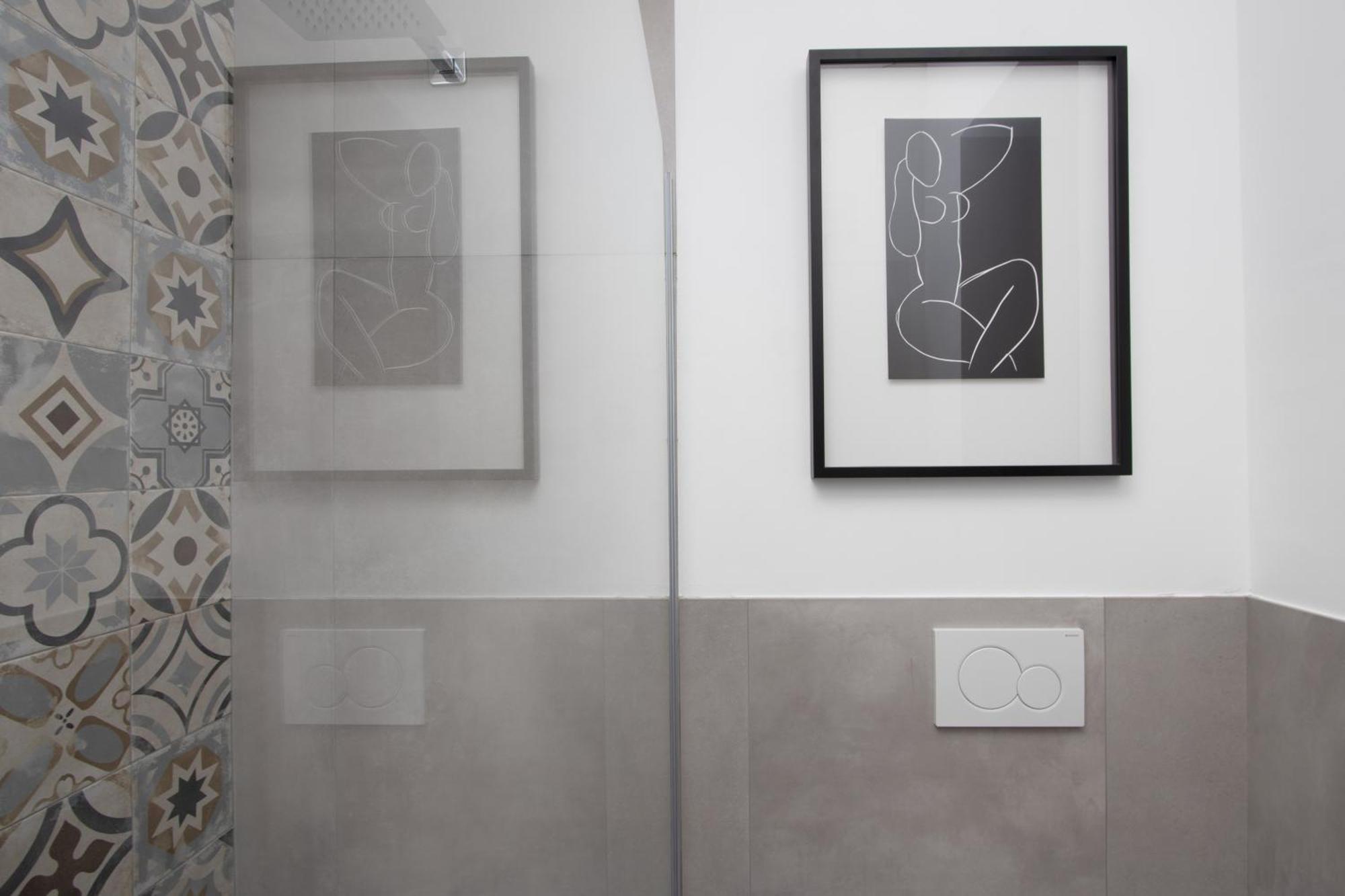 Leilighet Penthouse With Patio & 2 Baths, 10 Min To Duomo