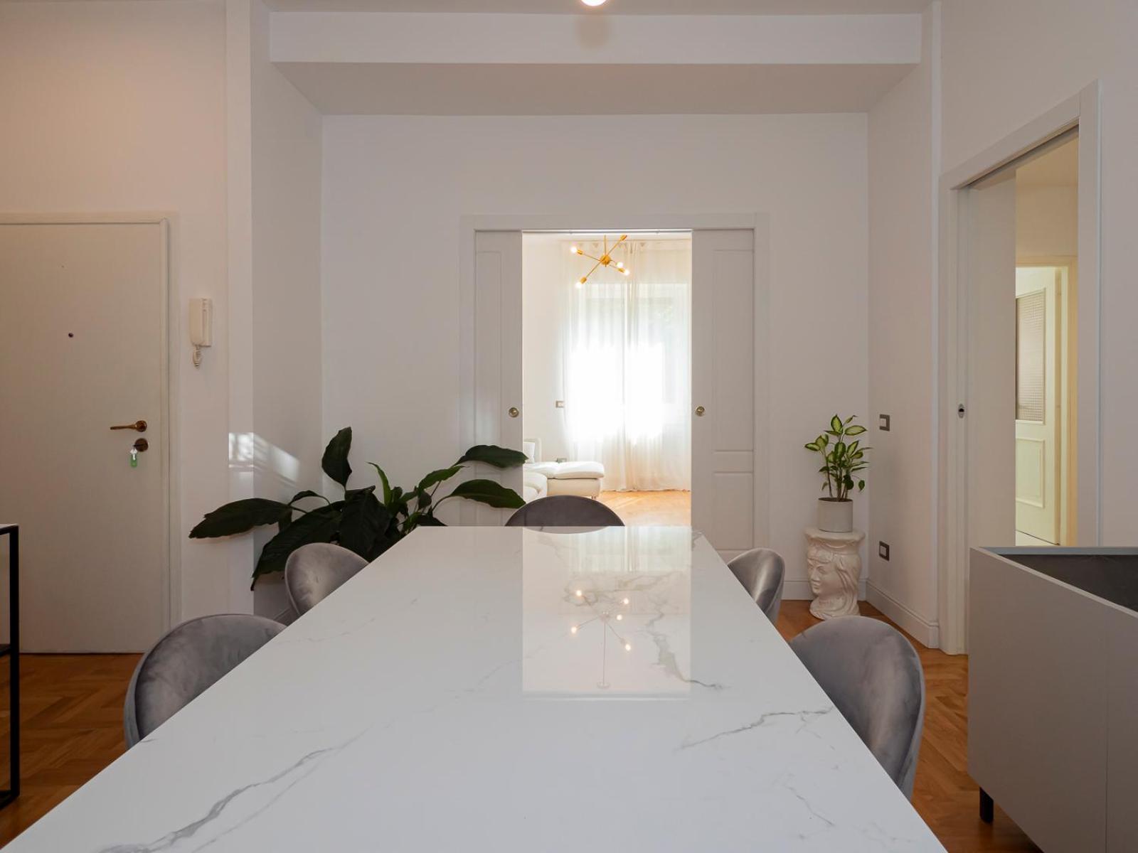 Lejlighed Big Close To Bocconi / Humanitas / Ieo