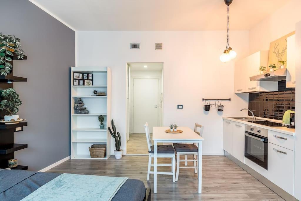 2 Minutes From Station-exclusive Open Space Appartamento *