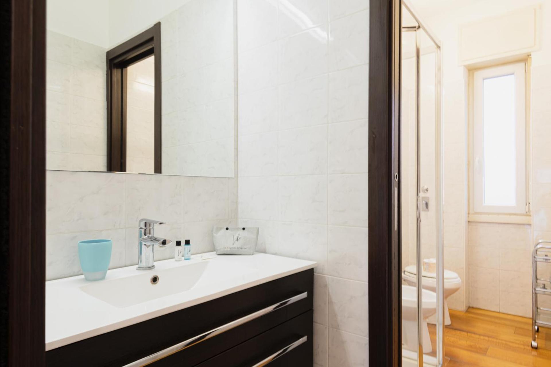 Easylife - Elegante In Solari Mailand