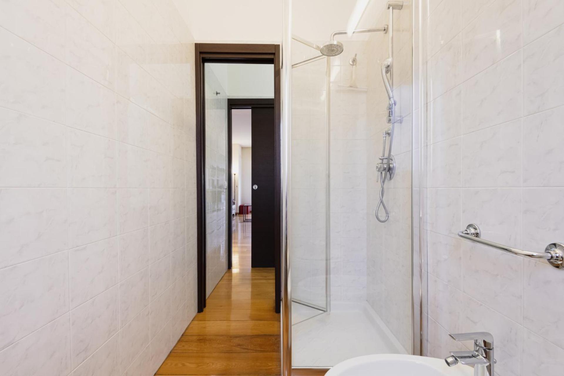 Easylife - Elegante In Solari Mailand