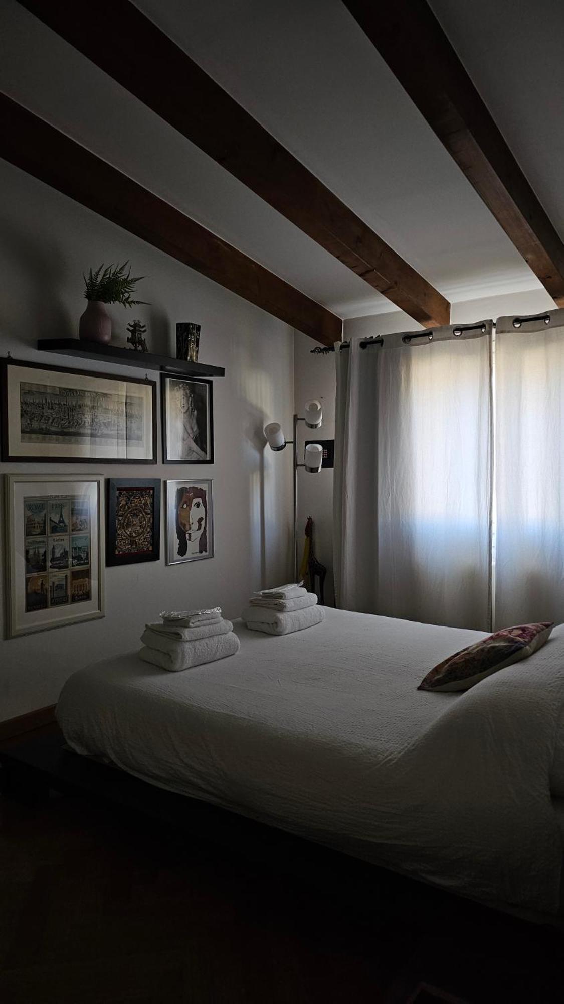 Appartamento Nolo93 Attic Right In Front Of The Metro Station To Duomo *