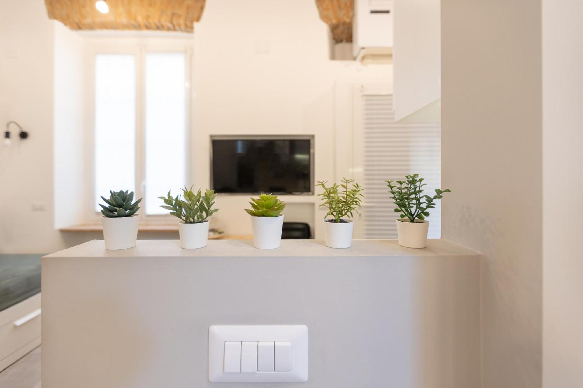 Apartment Bricks & Beams In The Key Area Of